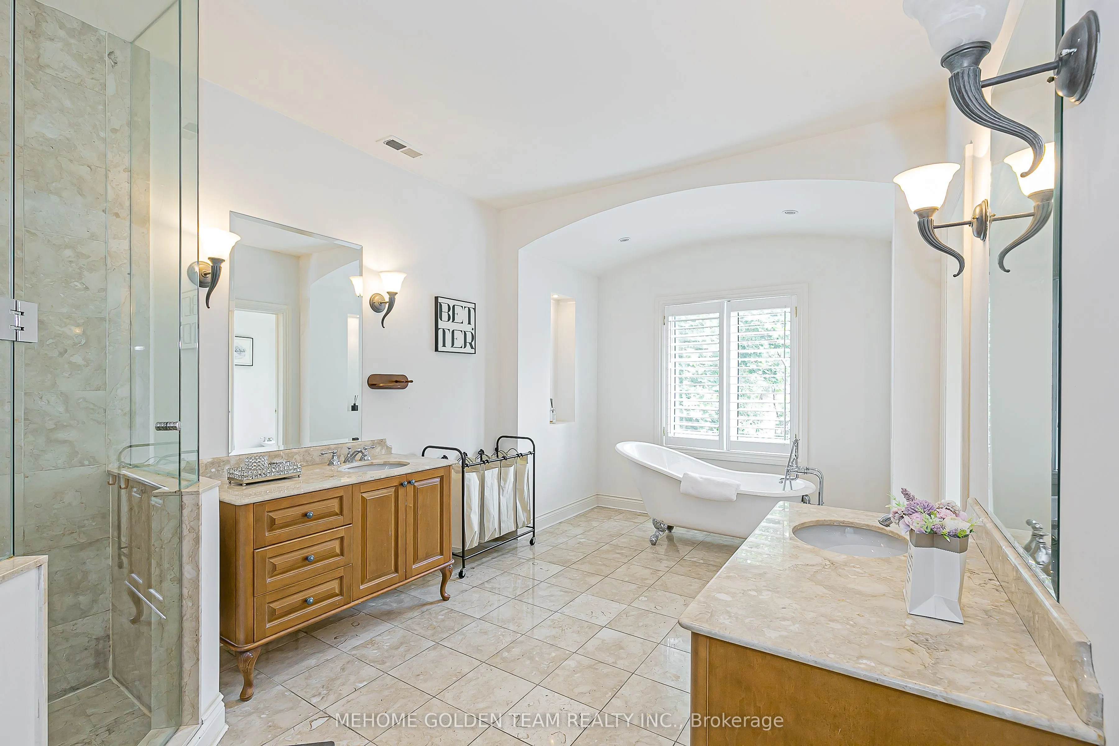 47 Cotswold Crescent