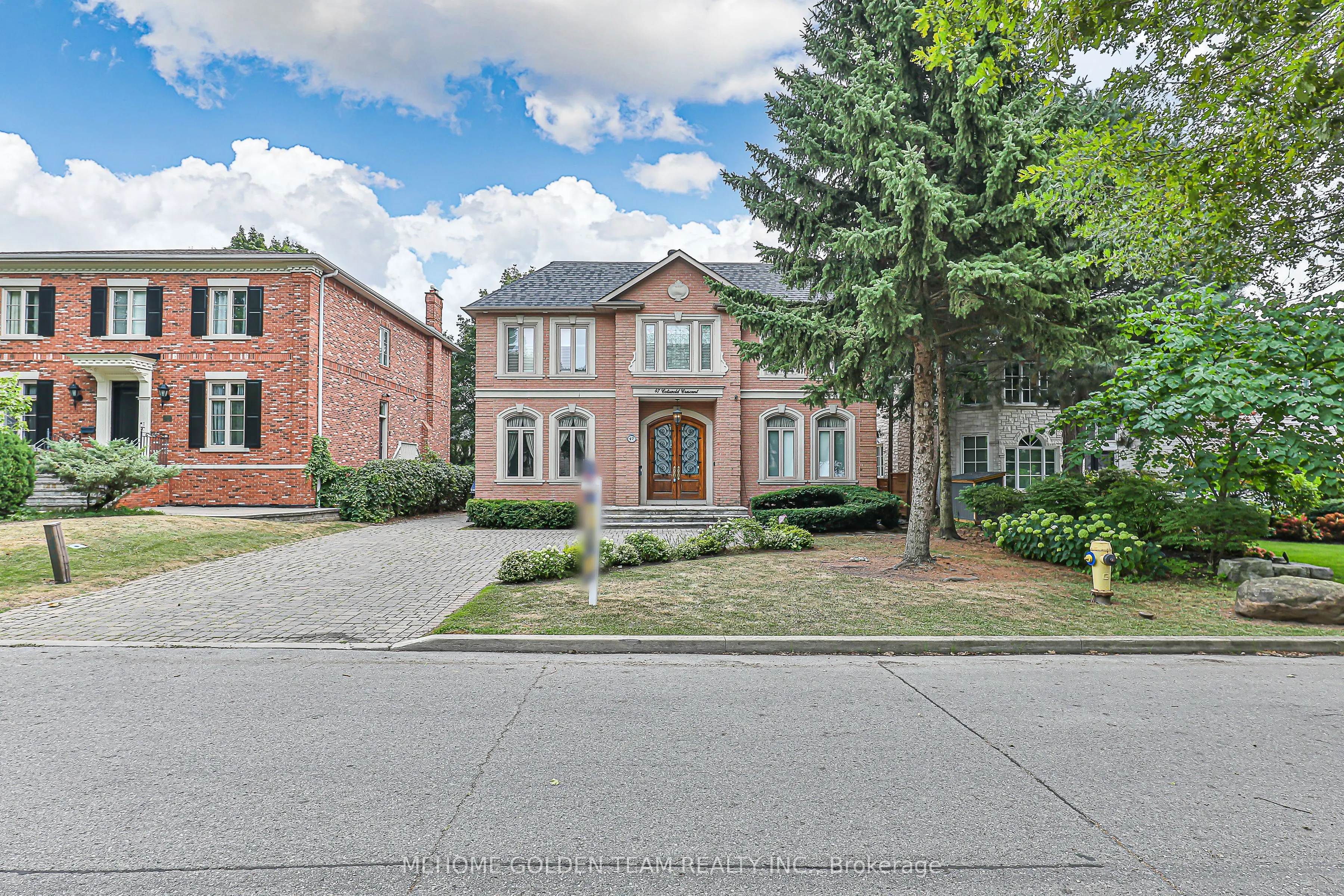 47 Cotswold Crescent