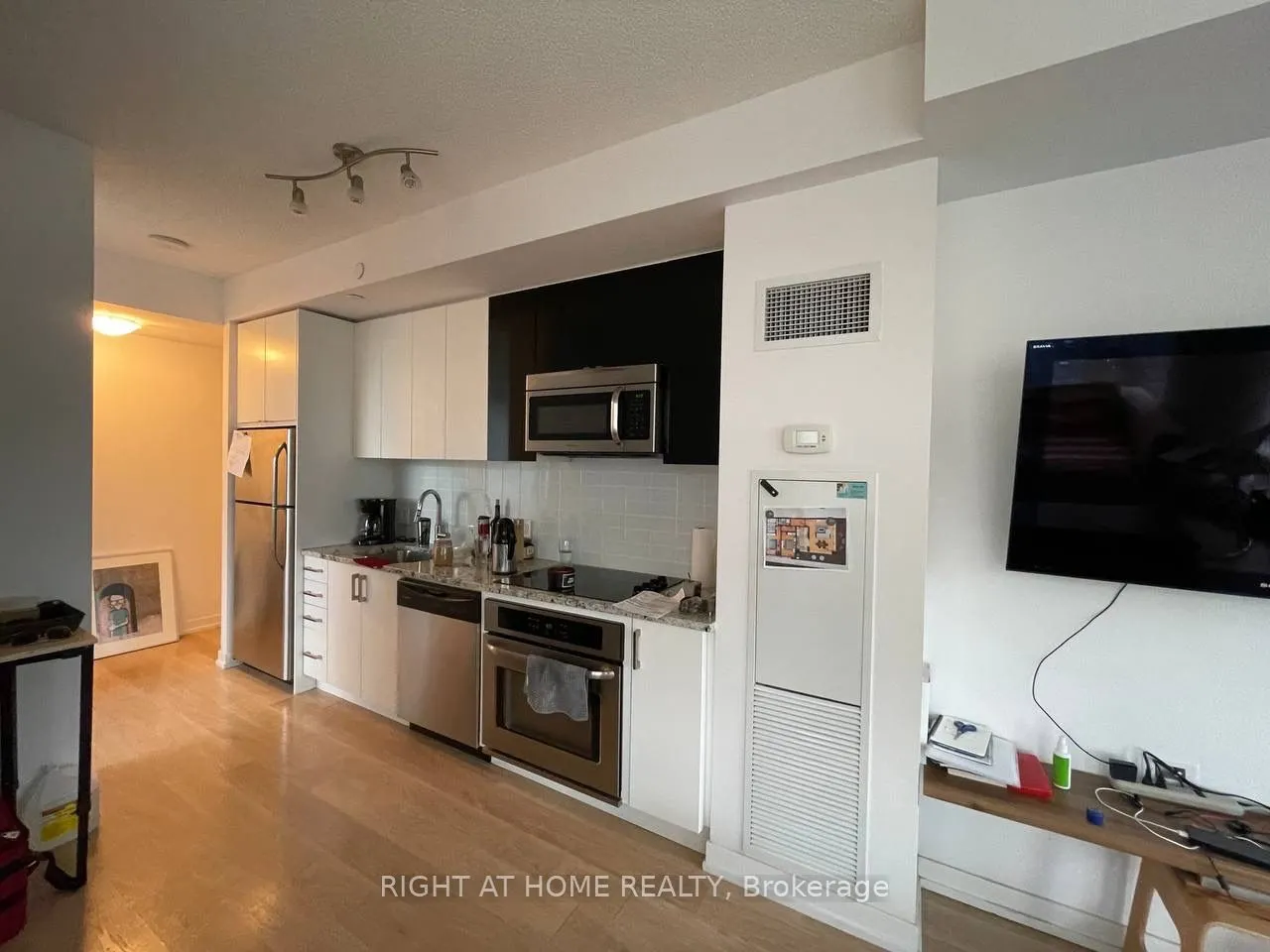 98 Lillian Street, #1515