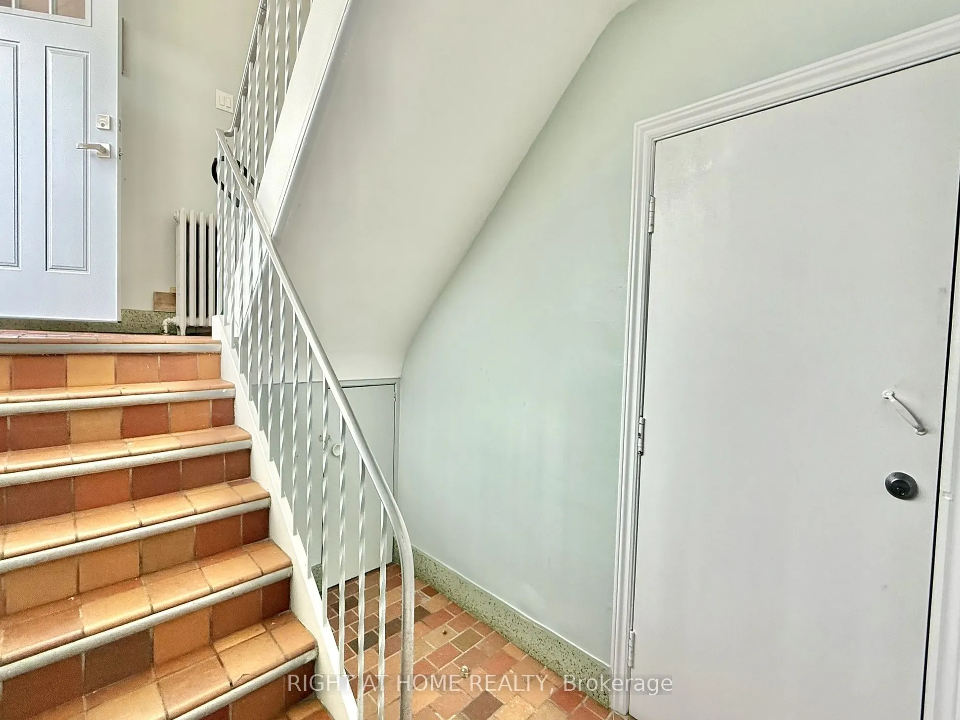 20 Belvidere Avenue, #B