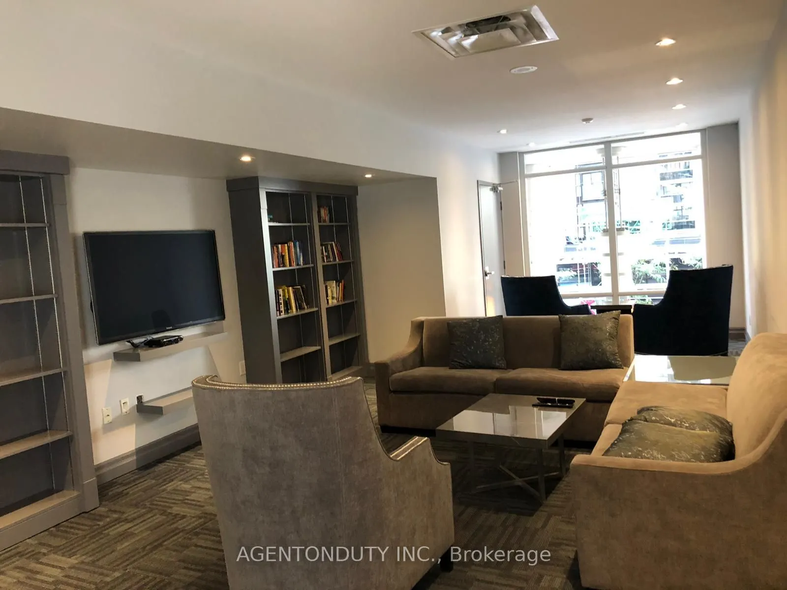 1121 Bay Street, #1108