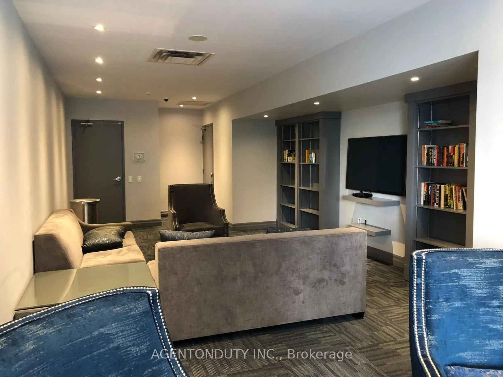 1121 Bay Street, #1108