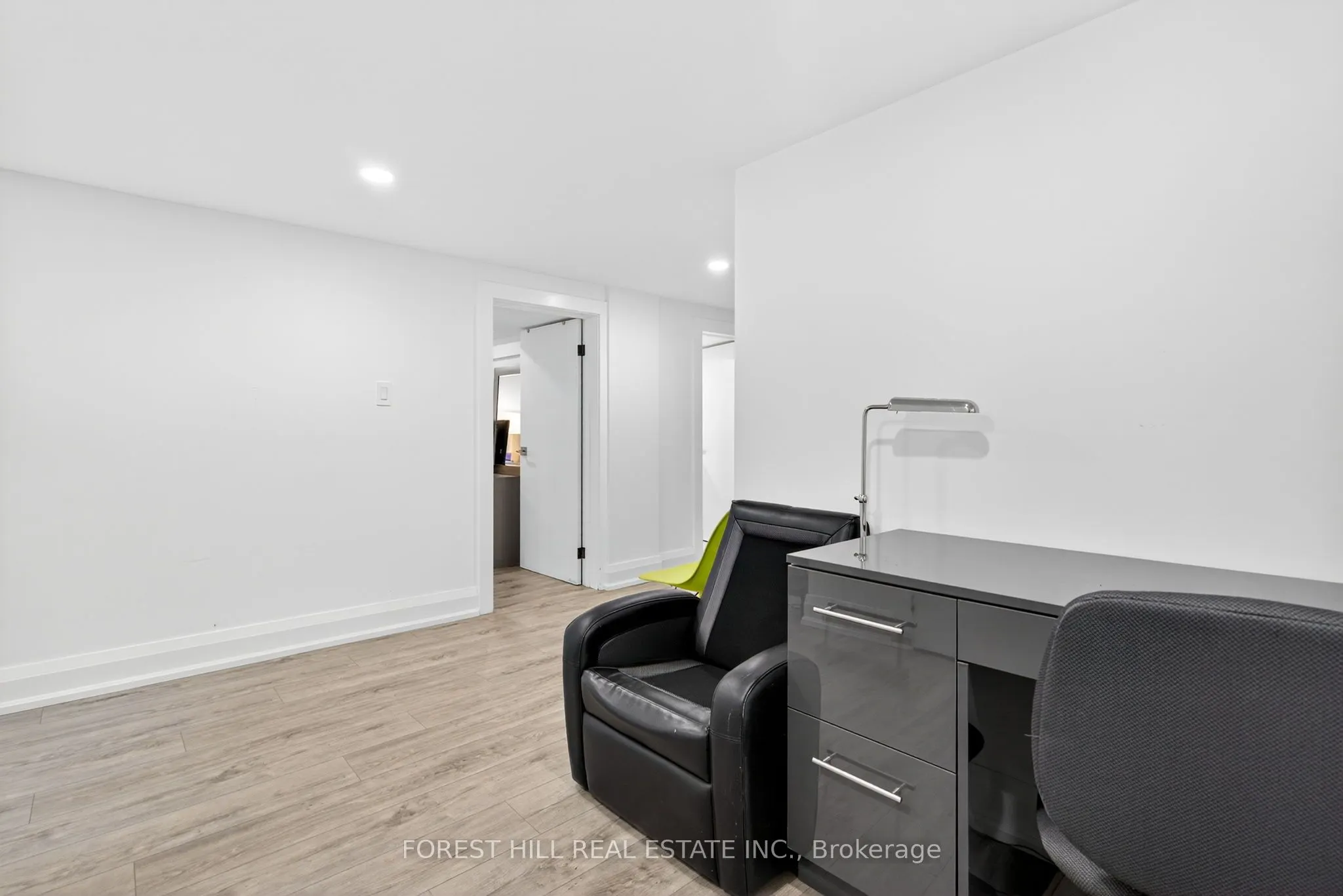 9 Tadcaster Place