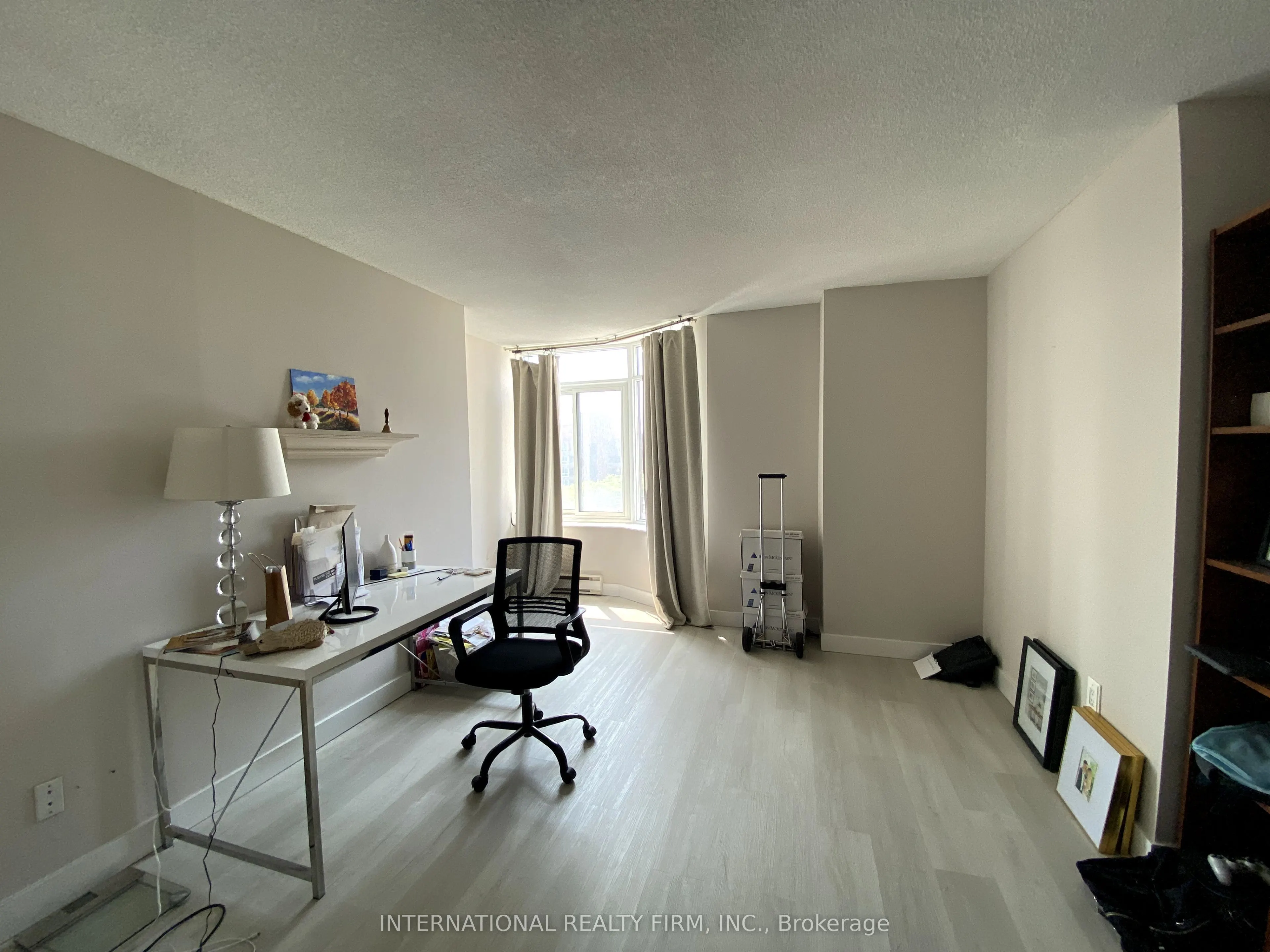 135 George Street S, #605