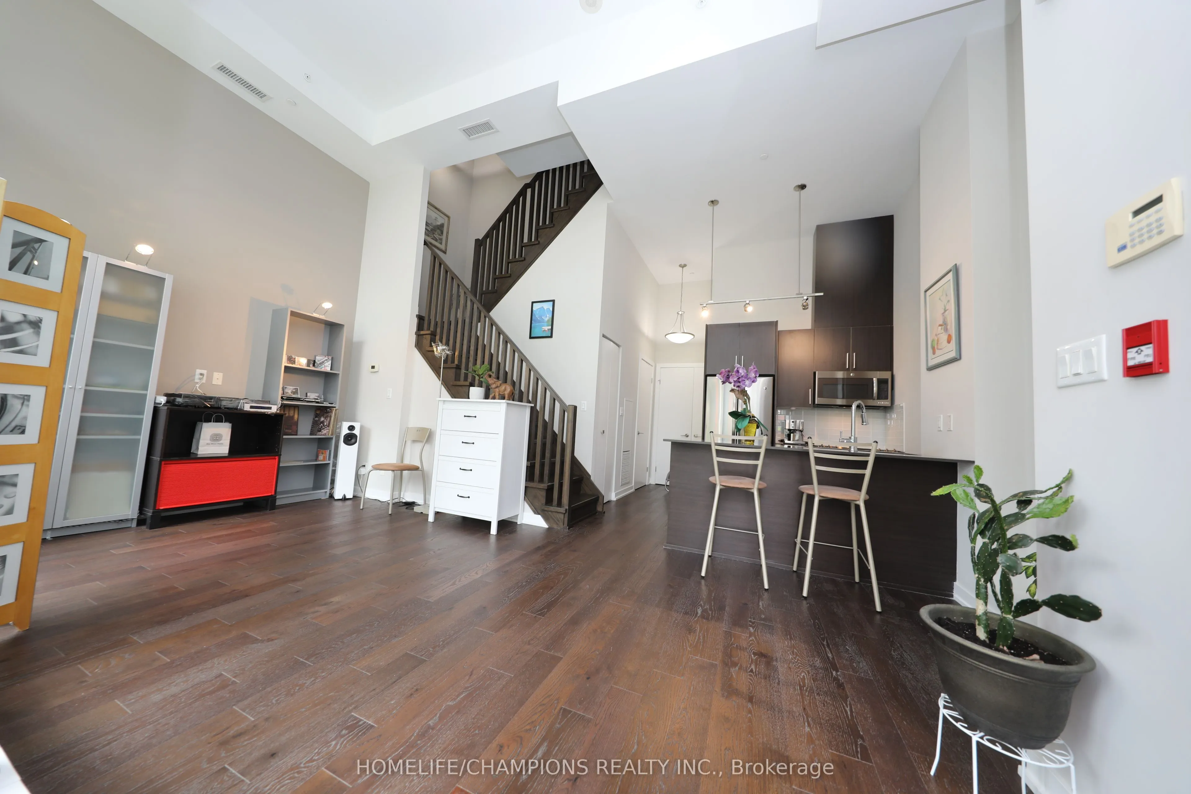 20 Bruyeres Mews, #Th10