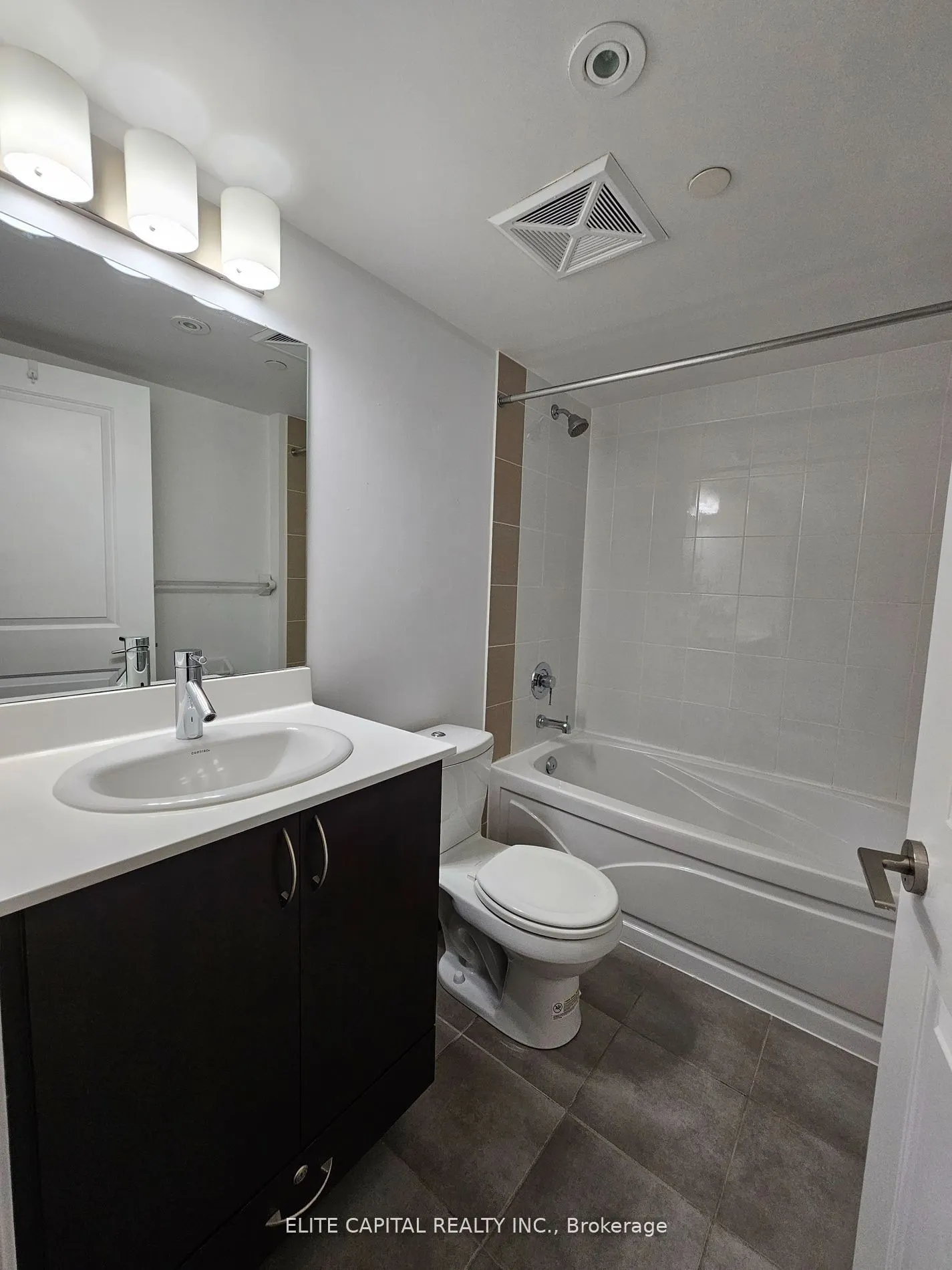 5162 Yonge Street, #807