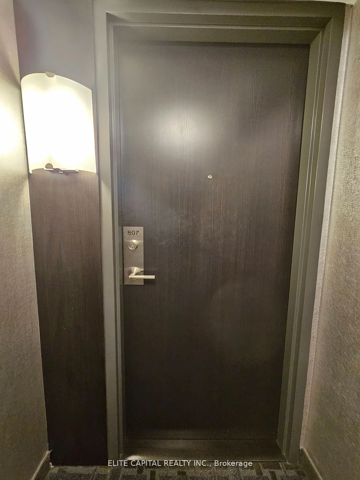 5162 Yonge Street, #807
