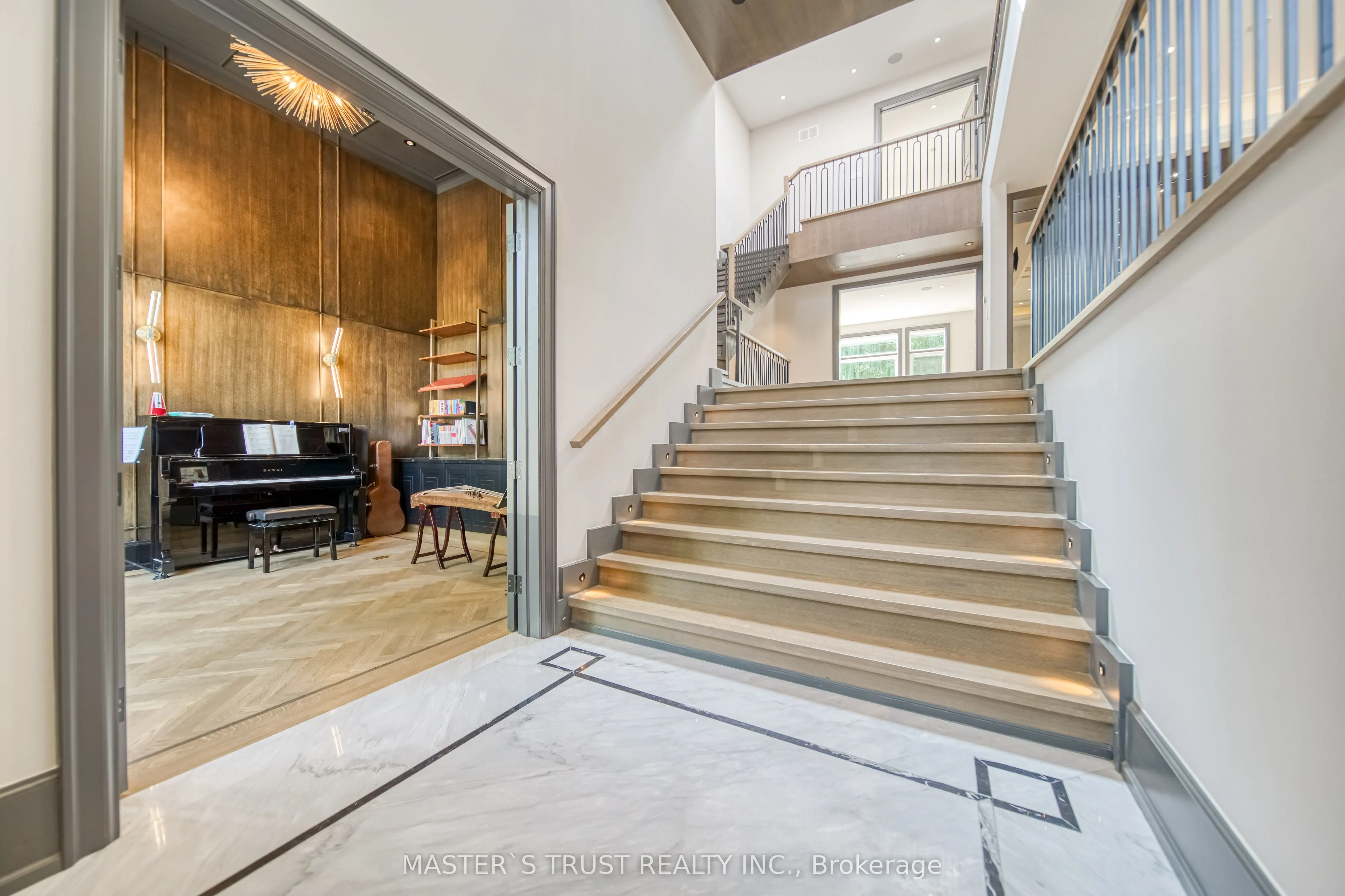 15 Ames Circle