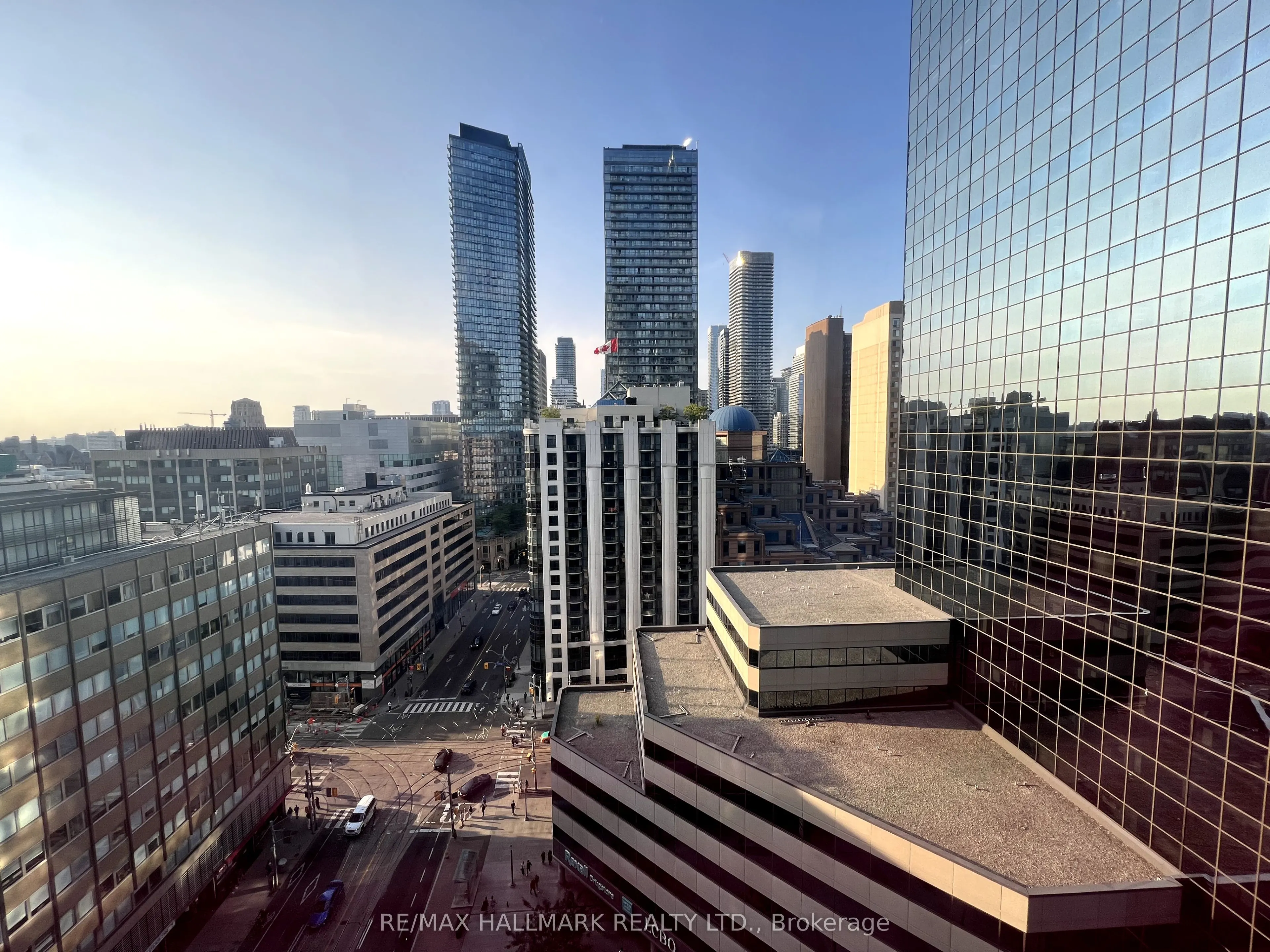 763 Bay Street, #1813