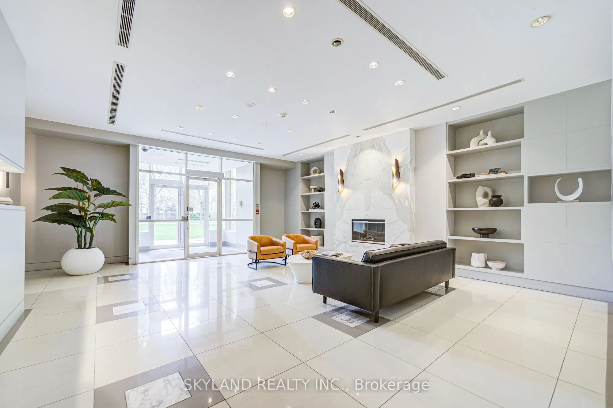 1105 Leslie Street, #1106