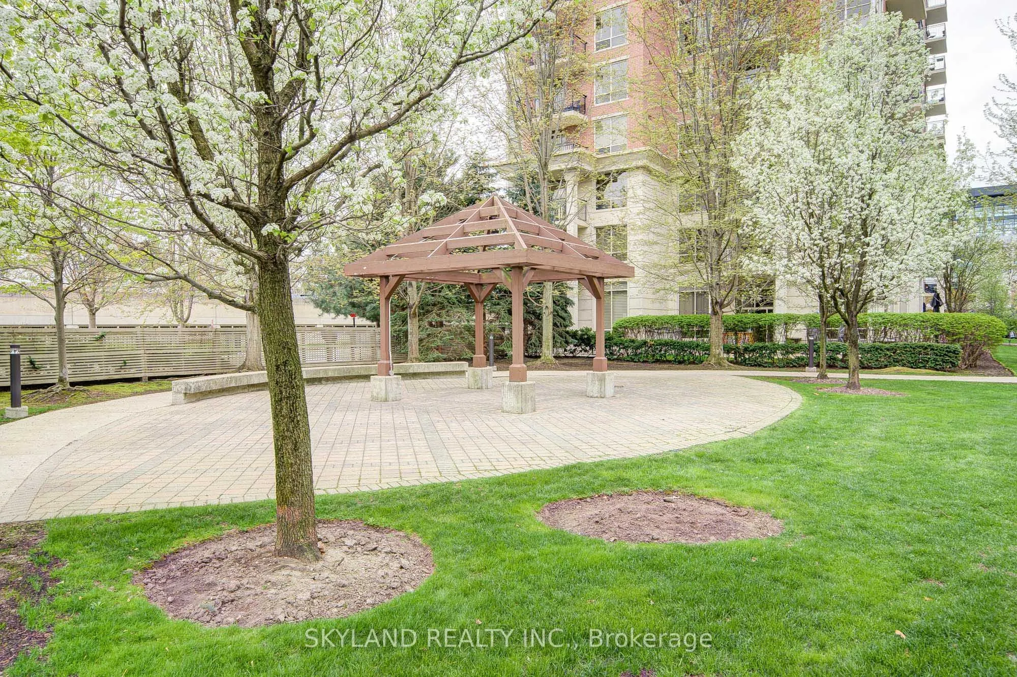 1105 Leslie Street, #1106