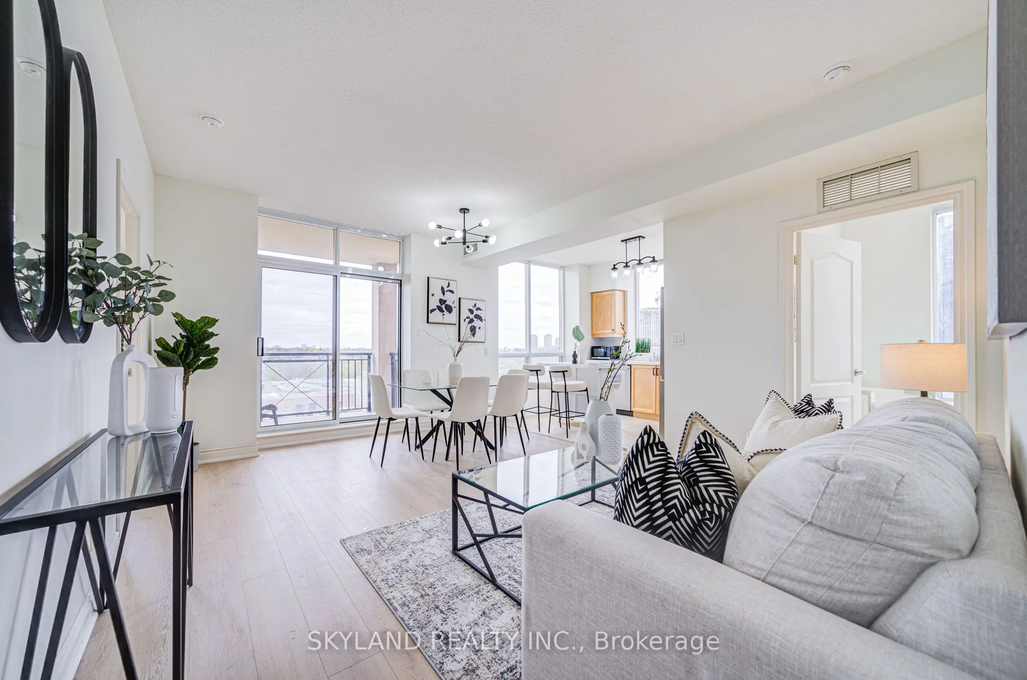 1105 Leslie Street, #1106