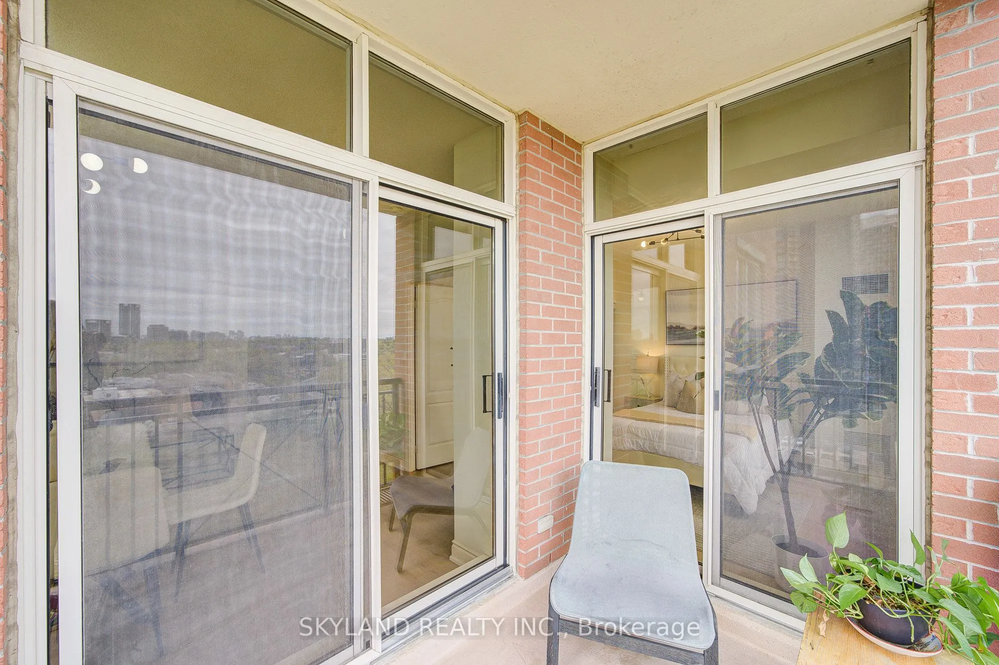 1105 Leslie Street, #1106