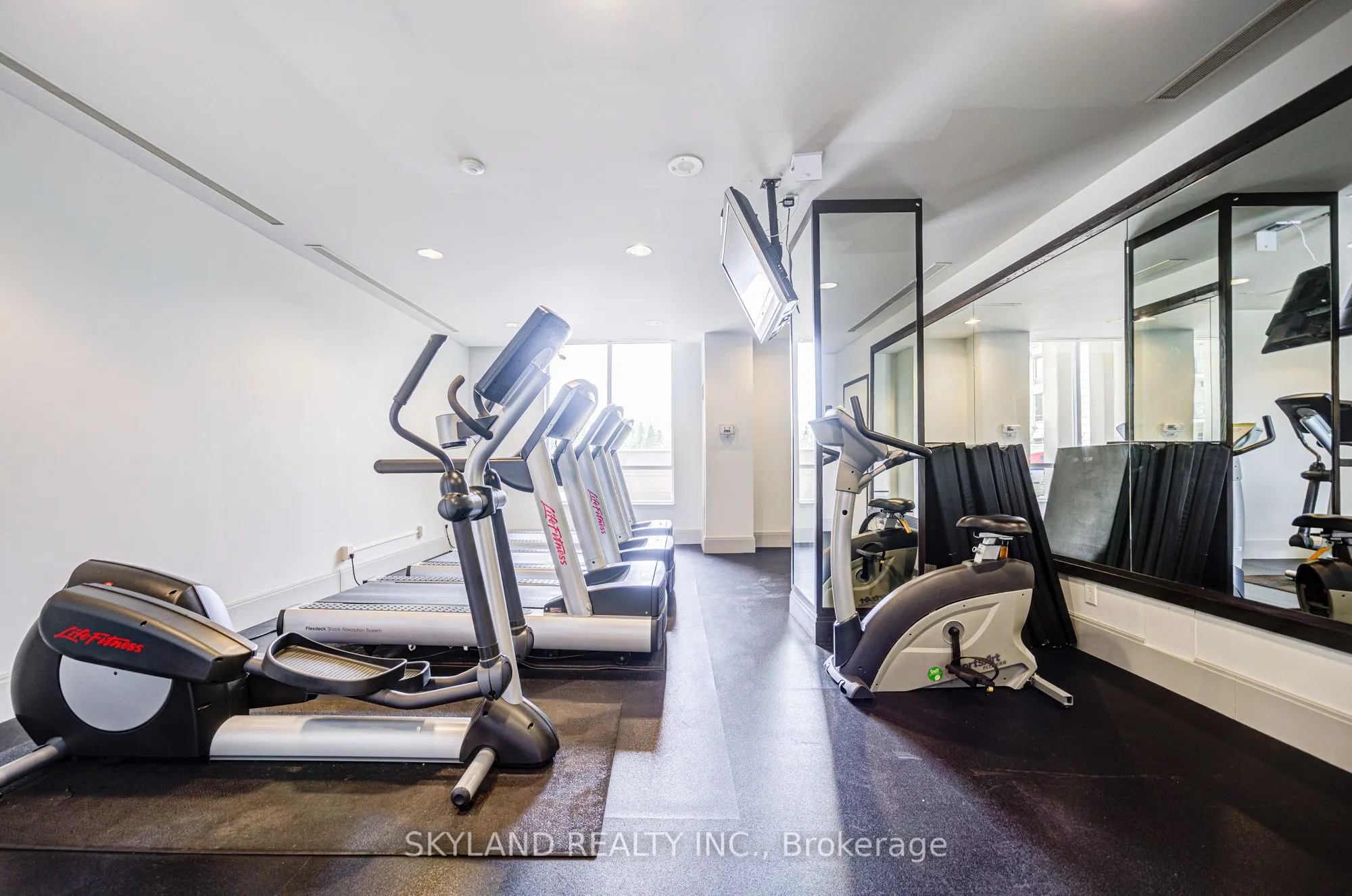 1105 Leslie Street, #1106