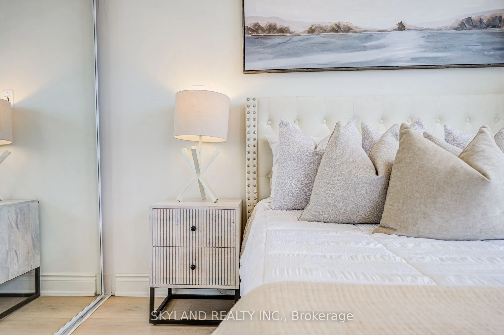 1105 Leslie Street, #1106