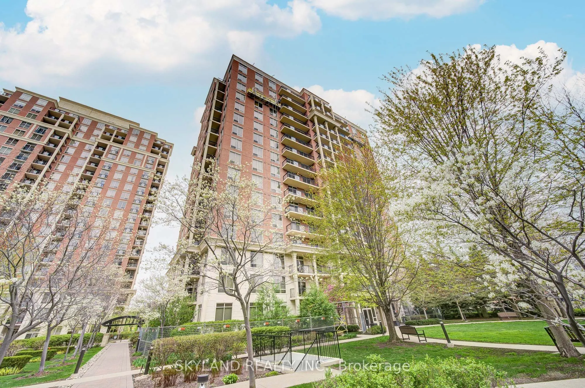 1105 Leslie Street, #1106