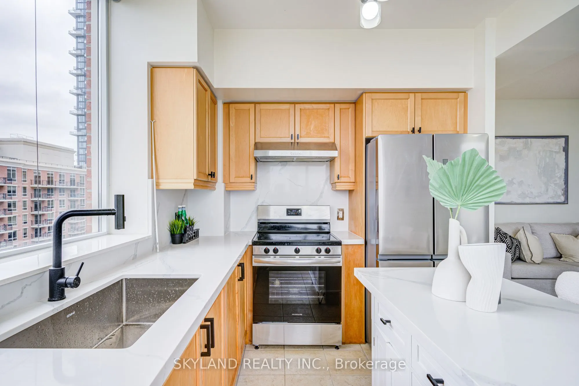 1105 Leslie Street, #1106