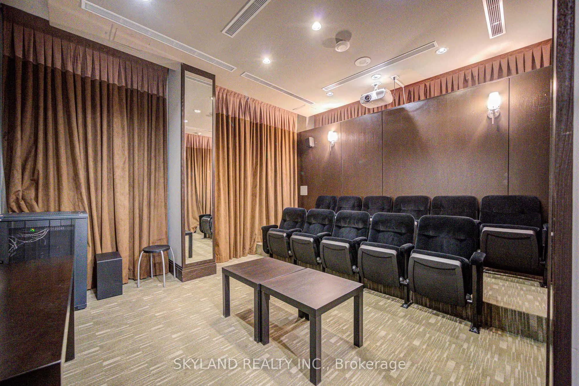 1105 Leslie Street, #1106