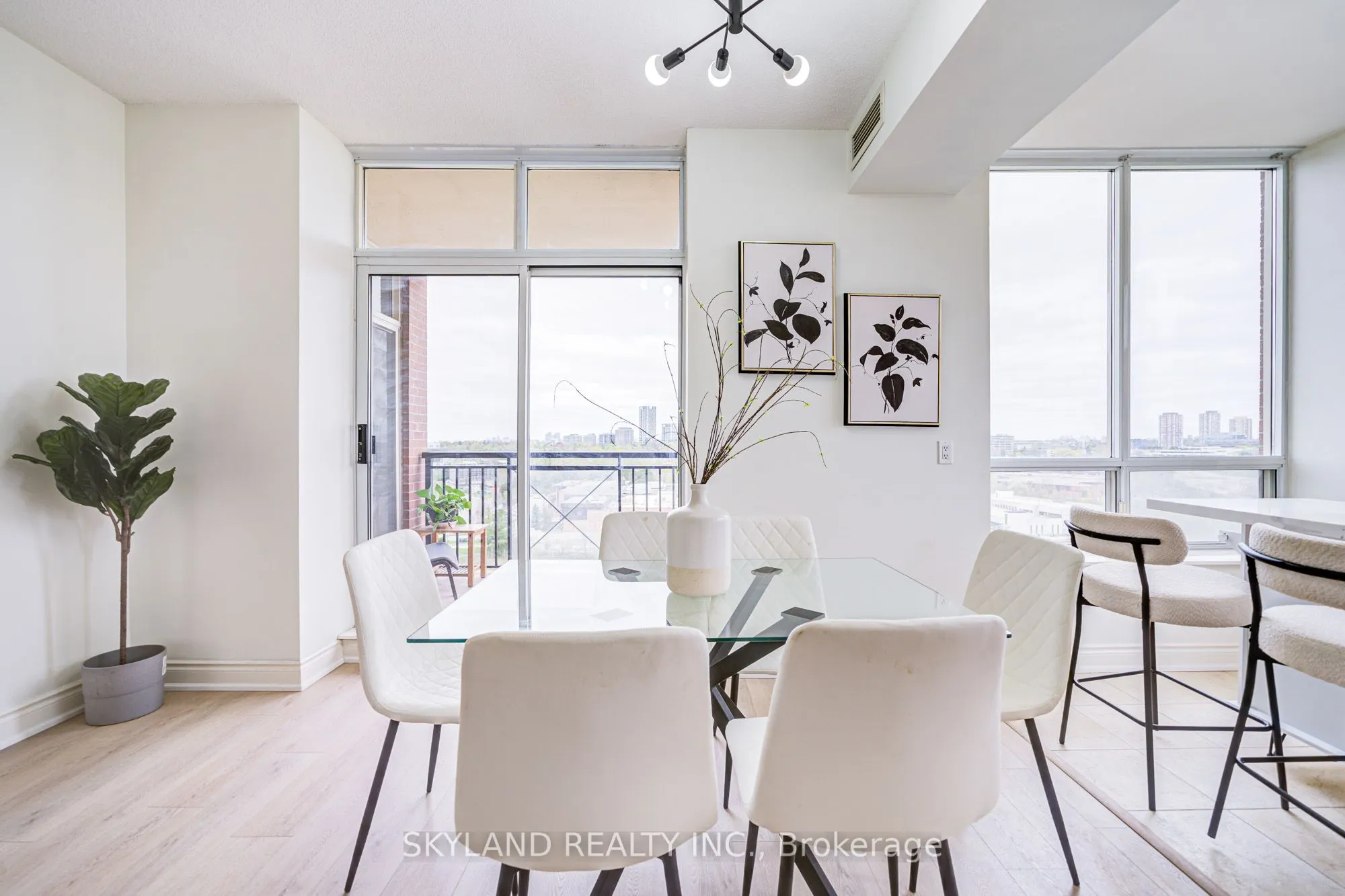 1105 Leslie Street, #1106