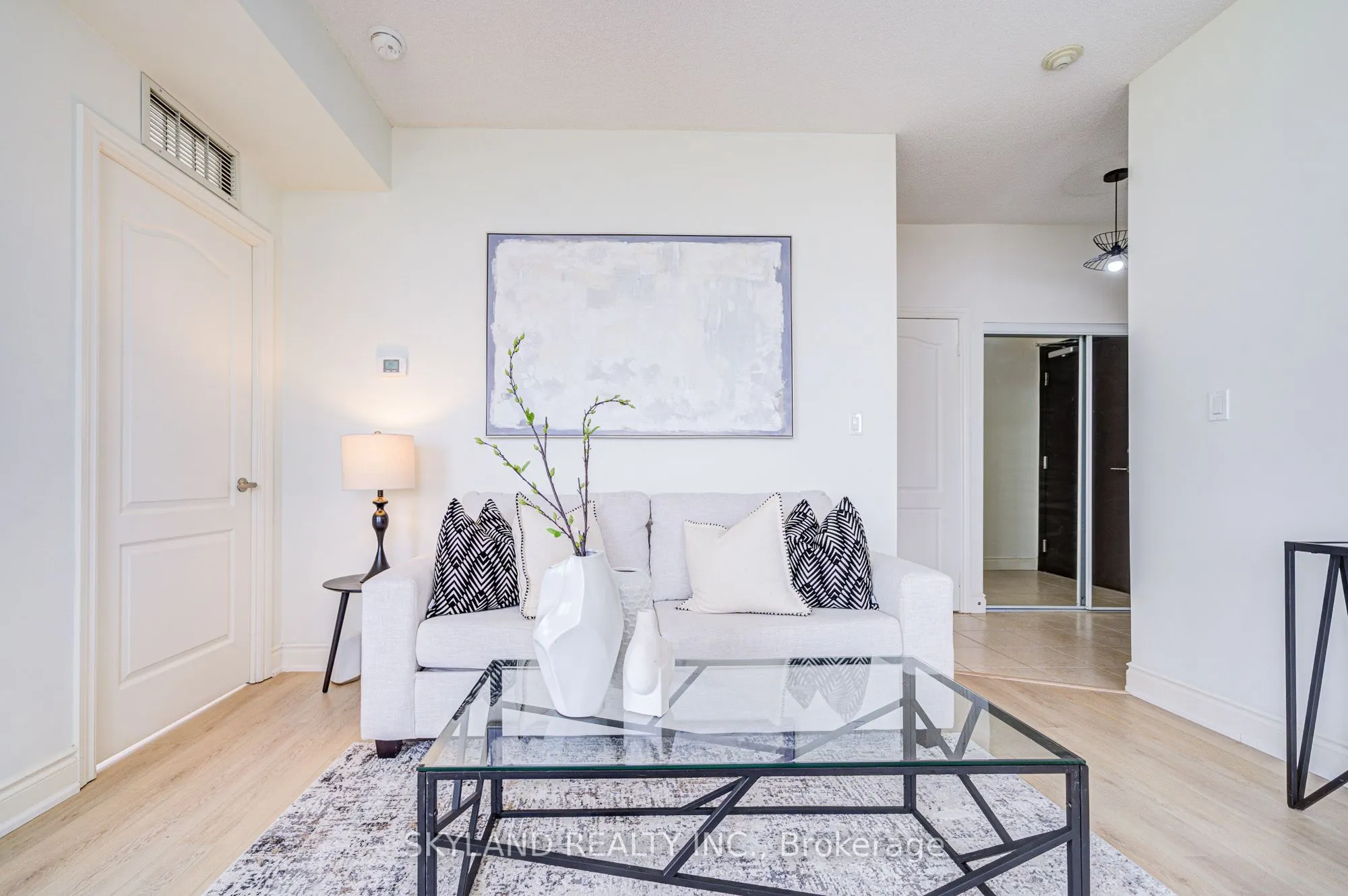 1105 Leslie Street, #1106
