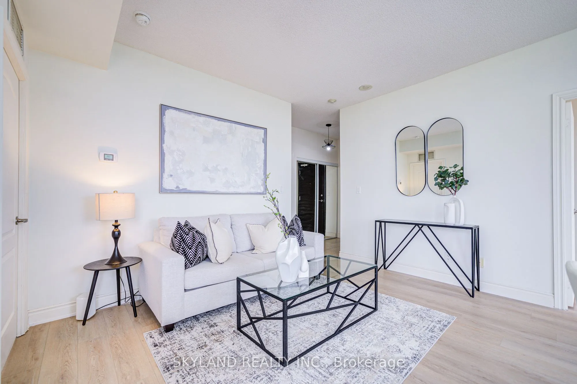 1105 Leslie Street, #1106