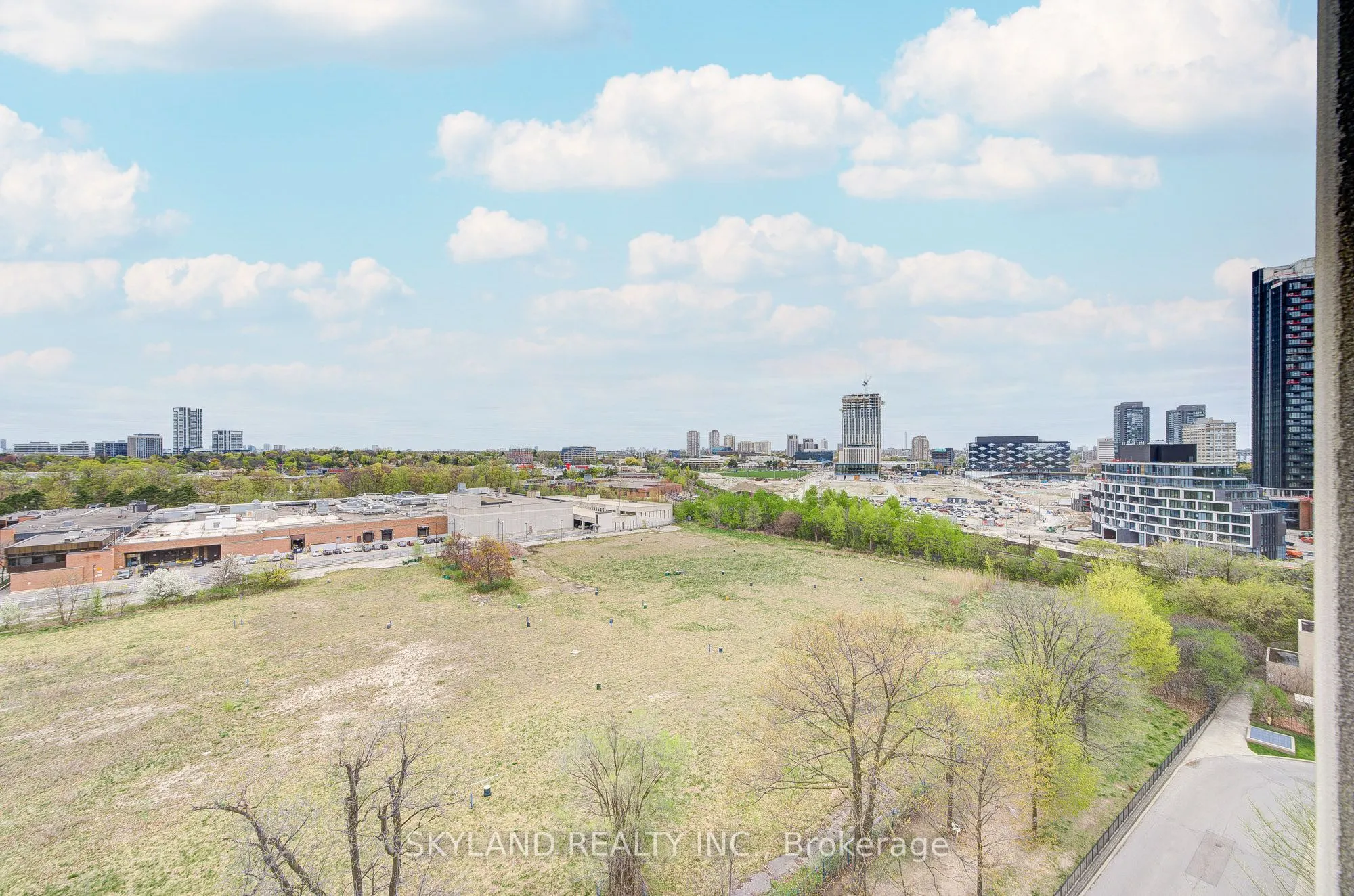 1105 Leslie Street, #1106
