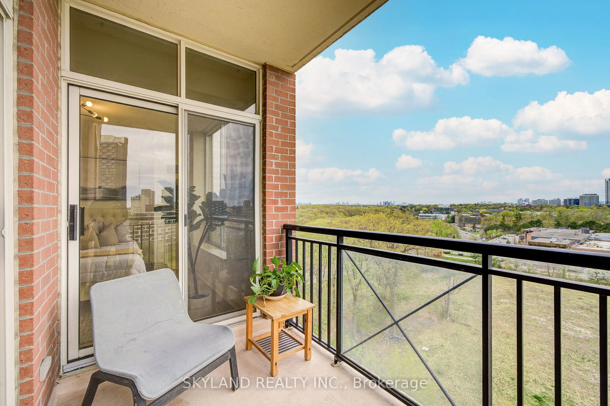 1105 Leslie Street, #1106