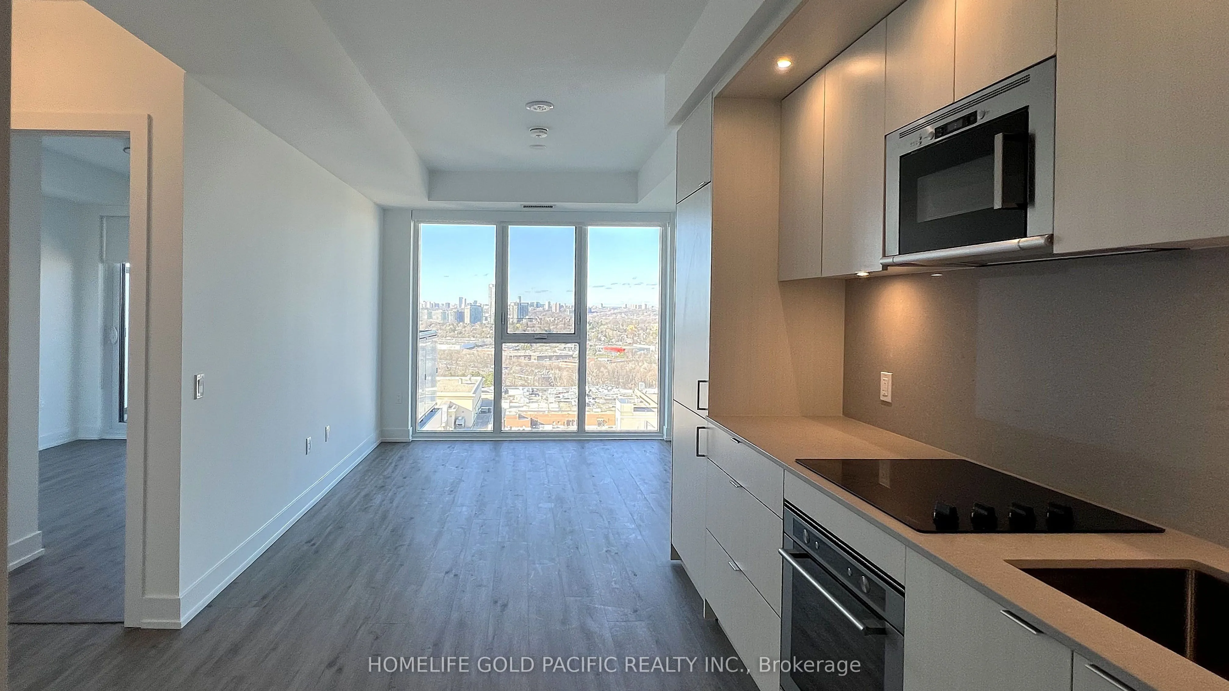 20 Inn On The Park Drive, #2338