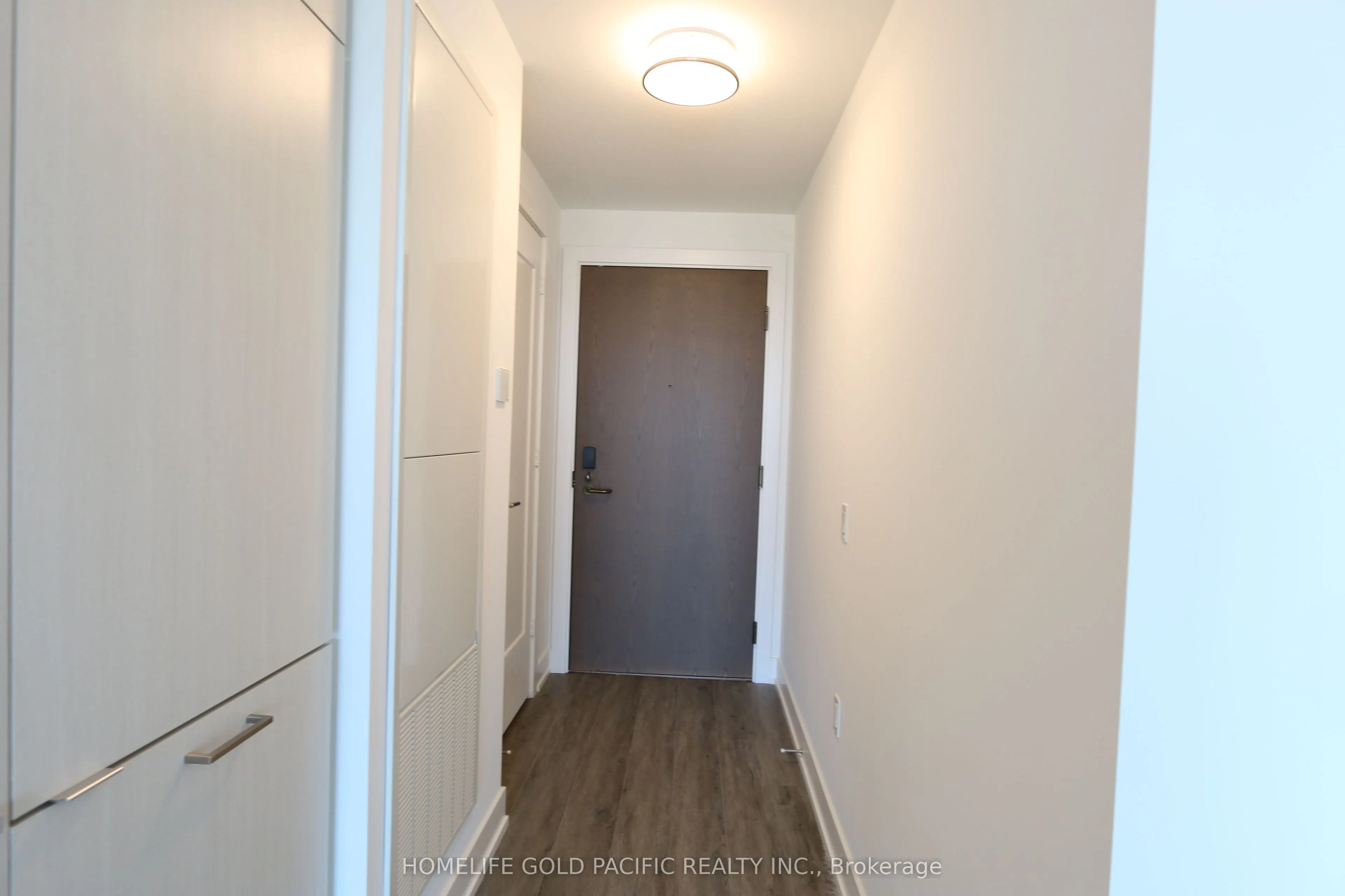 20 Inn On The Park Drive, #2338