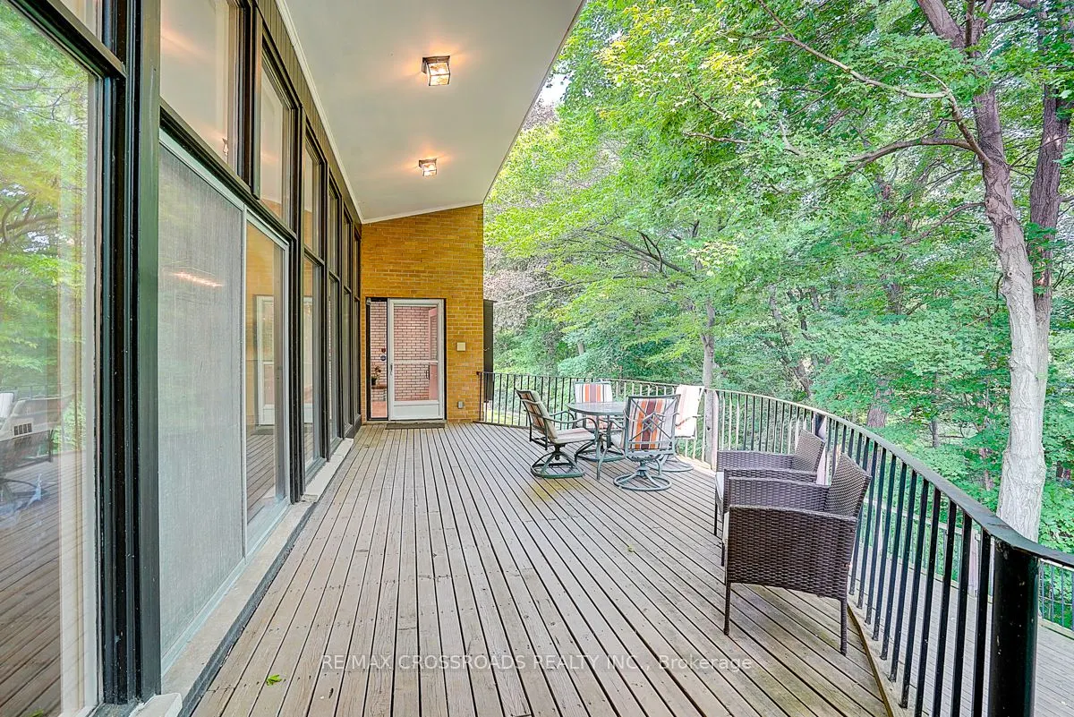53 Forest Grove (Main Floor) Drive