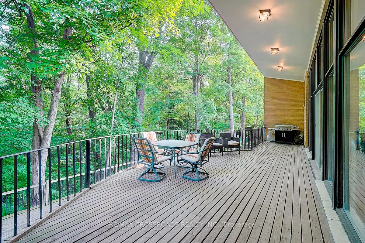 53 Forest Grove (Main Floor) Drive