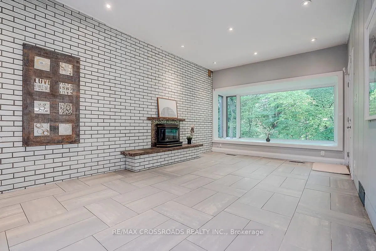 53 Forest Grove (Main Floor) Drive