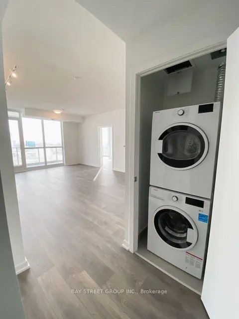 38 Forest Manor Road, #2304