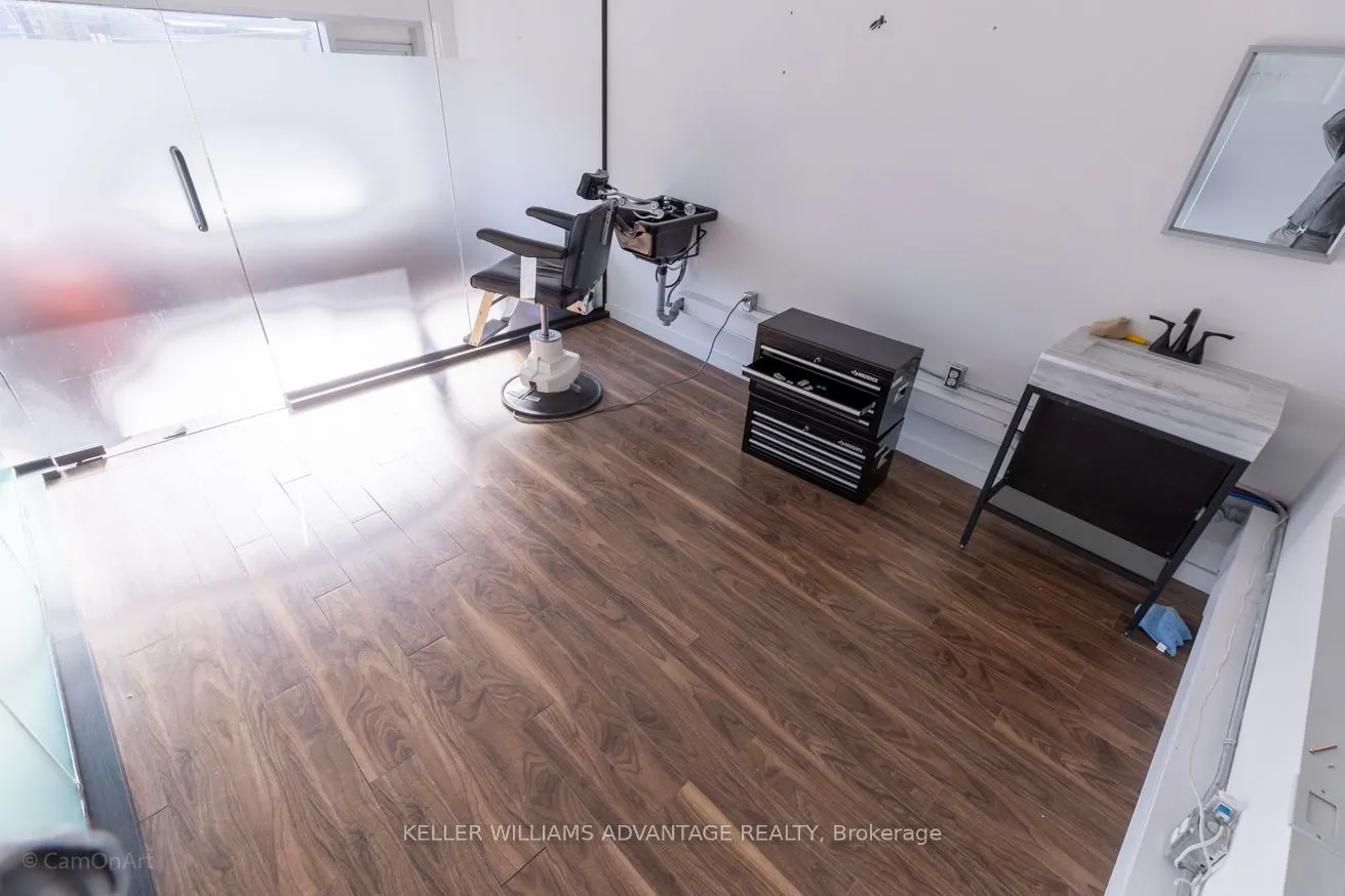 374-376 Bathurst Street, #3