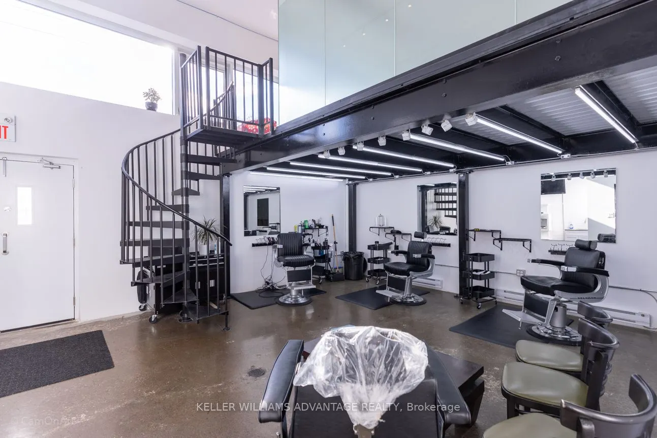 374-376 Bathurst Street, #3