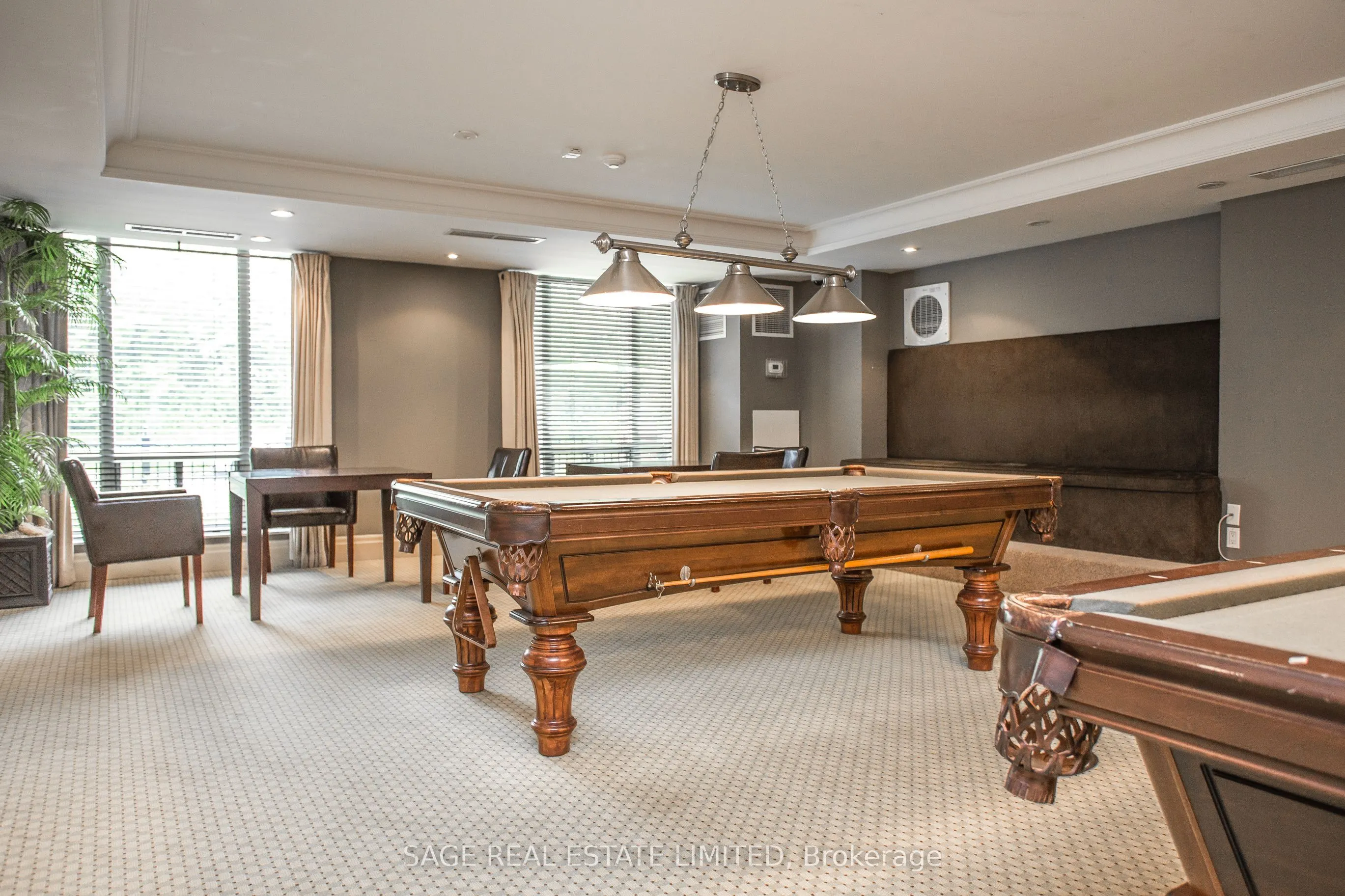 485 Rosewell Avenue, #212