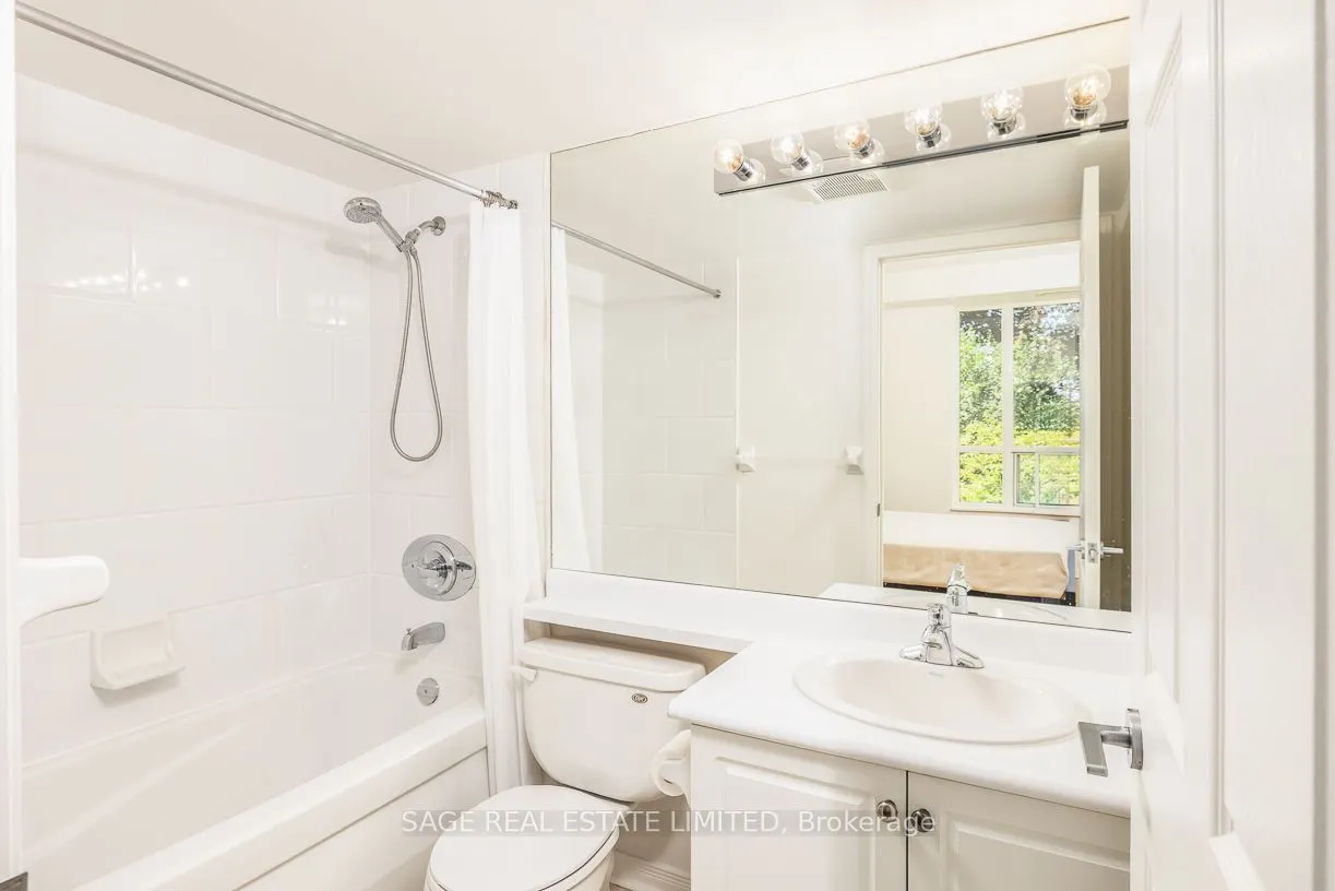 485 Rosewell Avenue, #212