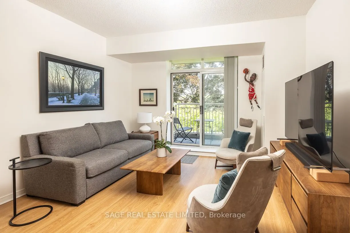 485 Rosewell Avenue, #212