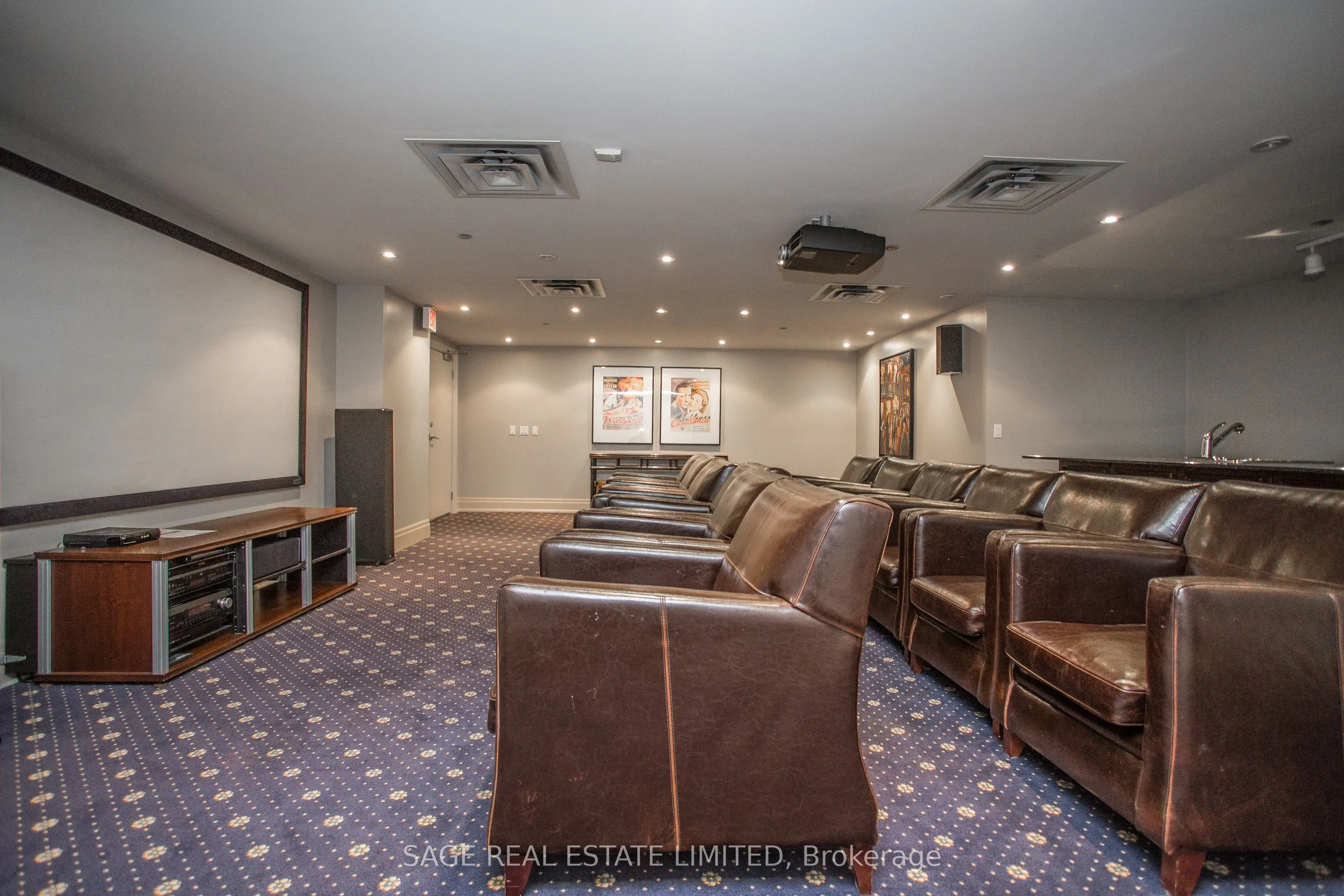 485 Rosewell Avenue, #212