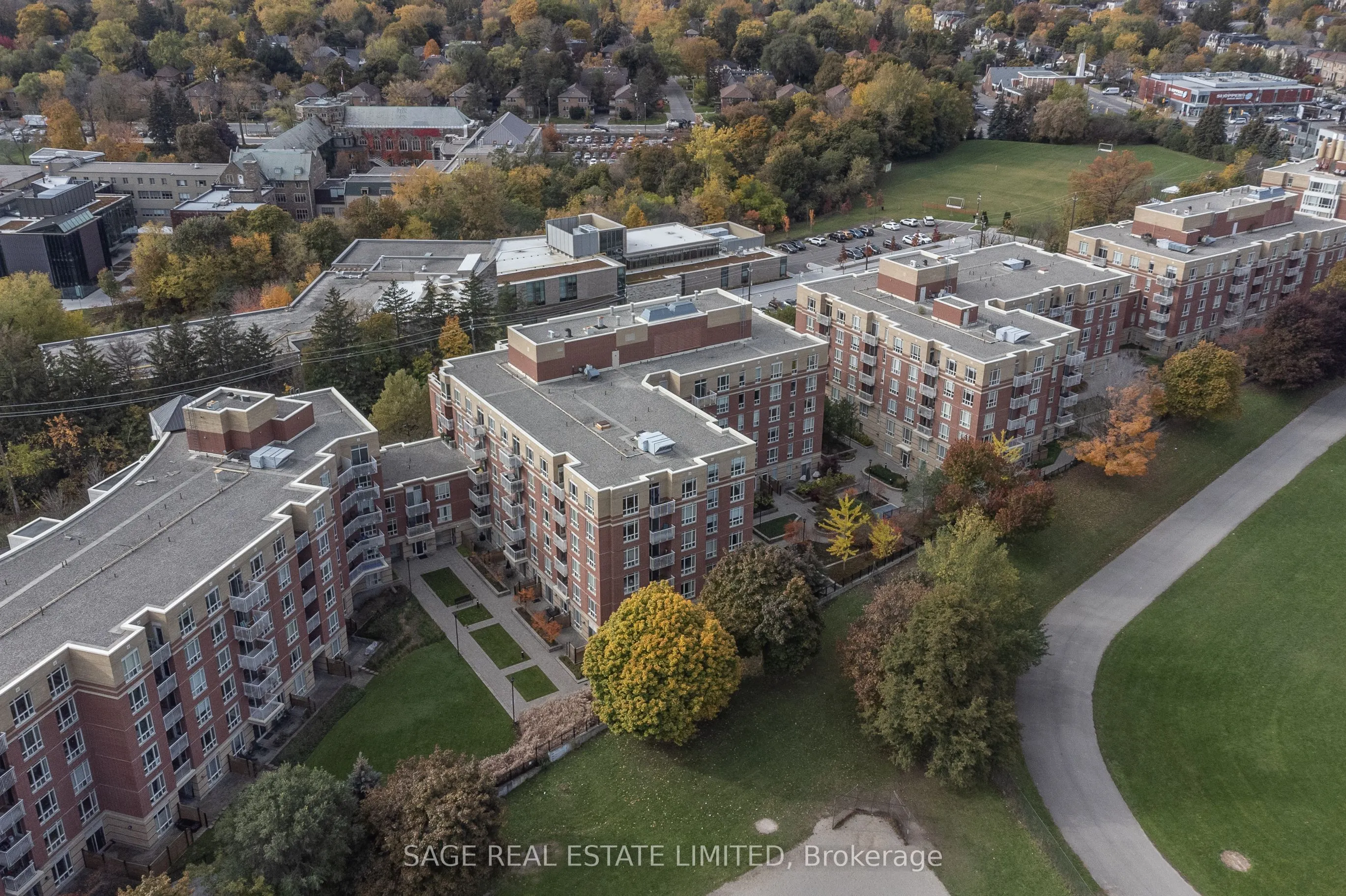 485 Rosewell Avenue, #212