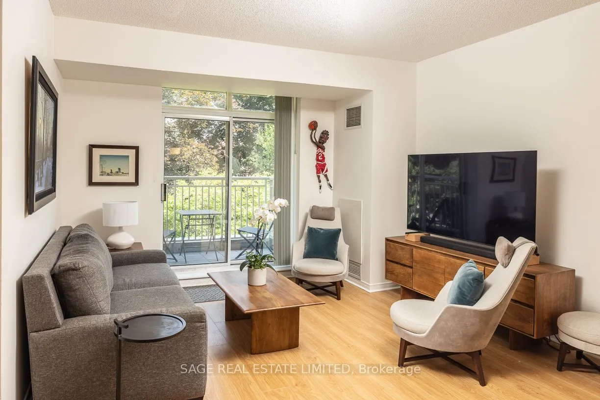 485 Rosewell Avenue, #212