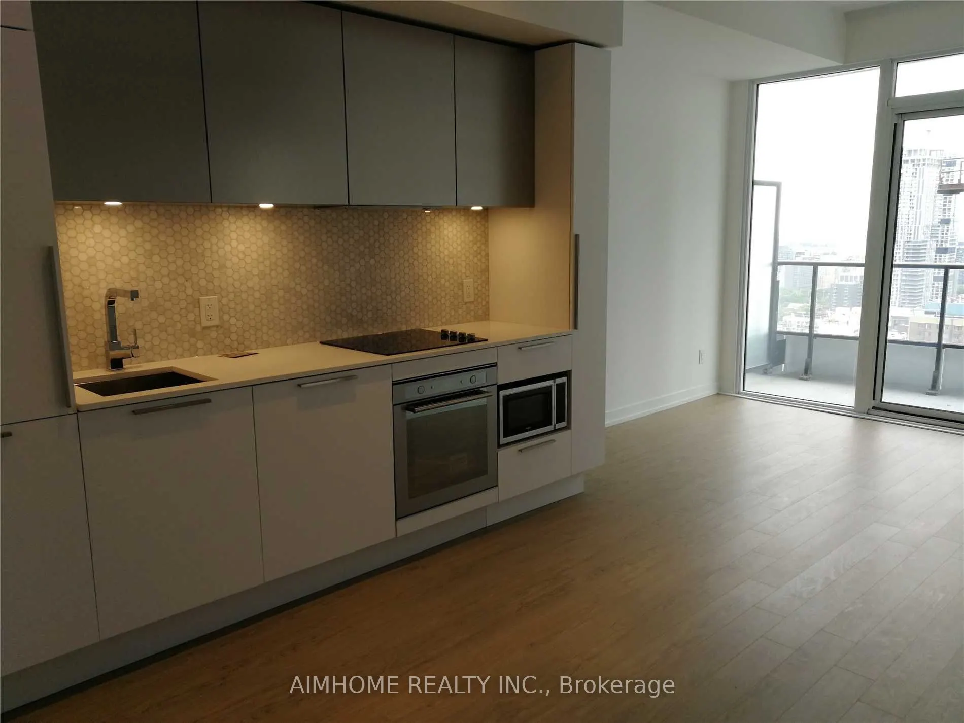 85 Wood Street, #3502
