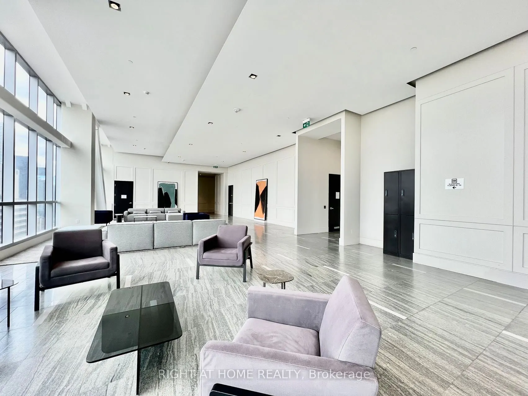 488 University Avenue, #4502