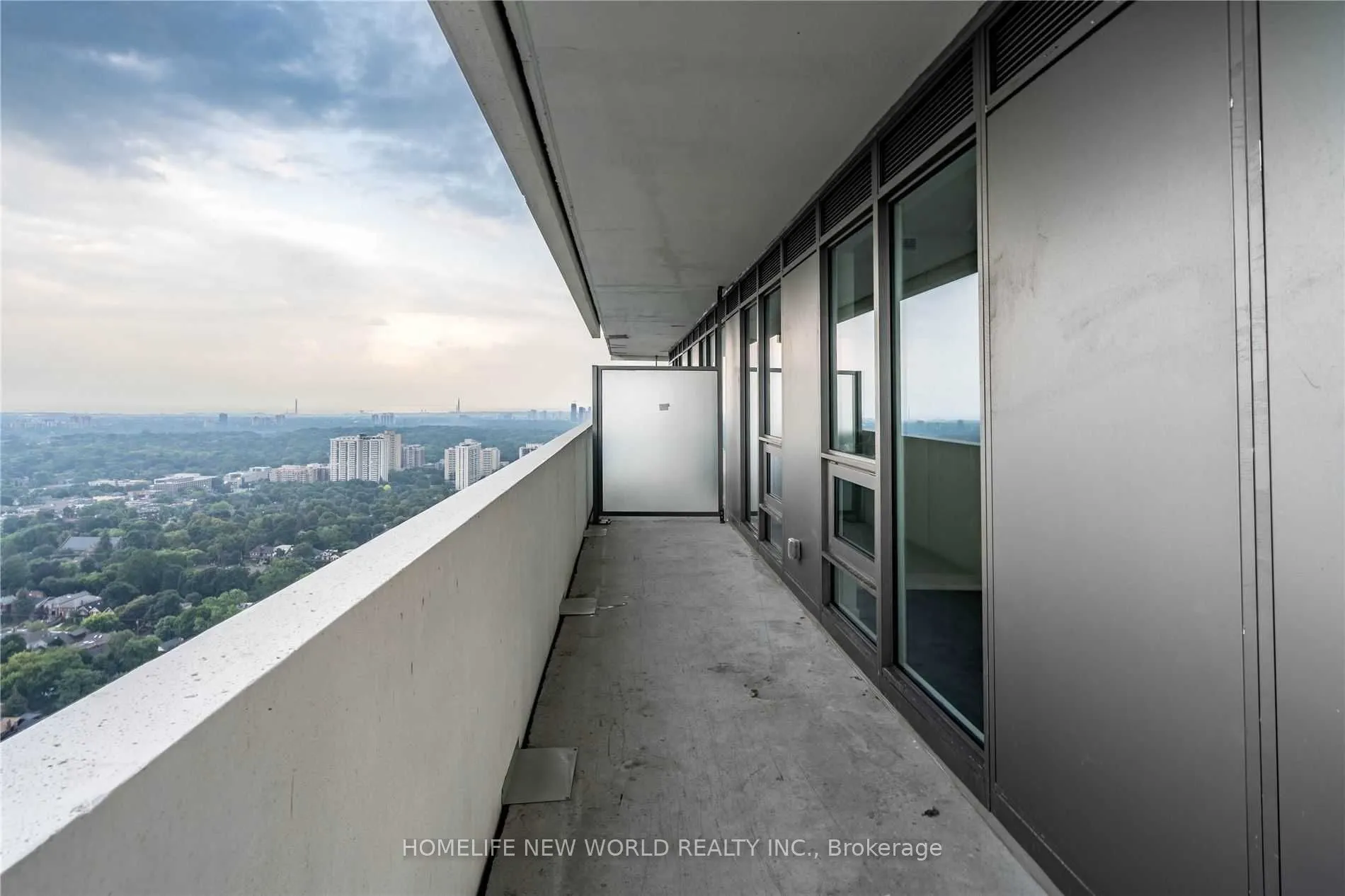 2221 Yonge Street, #3802