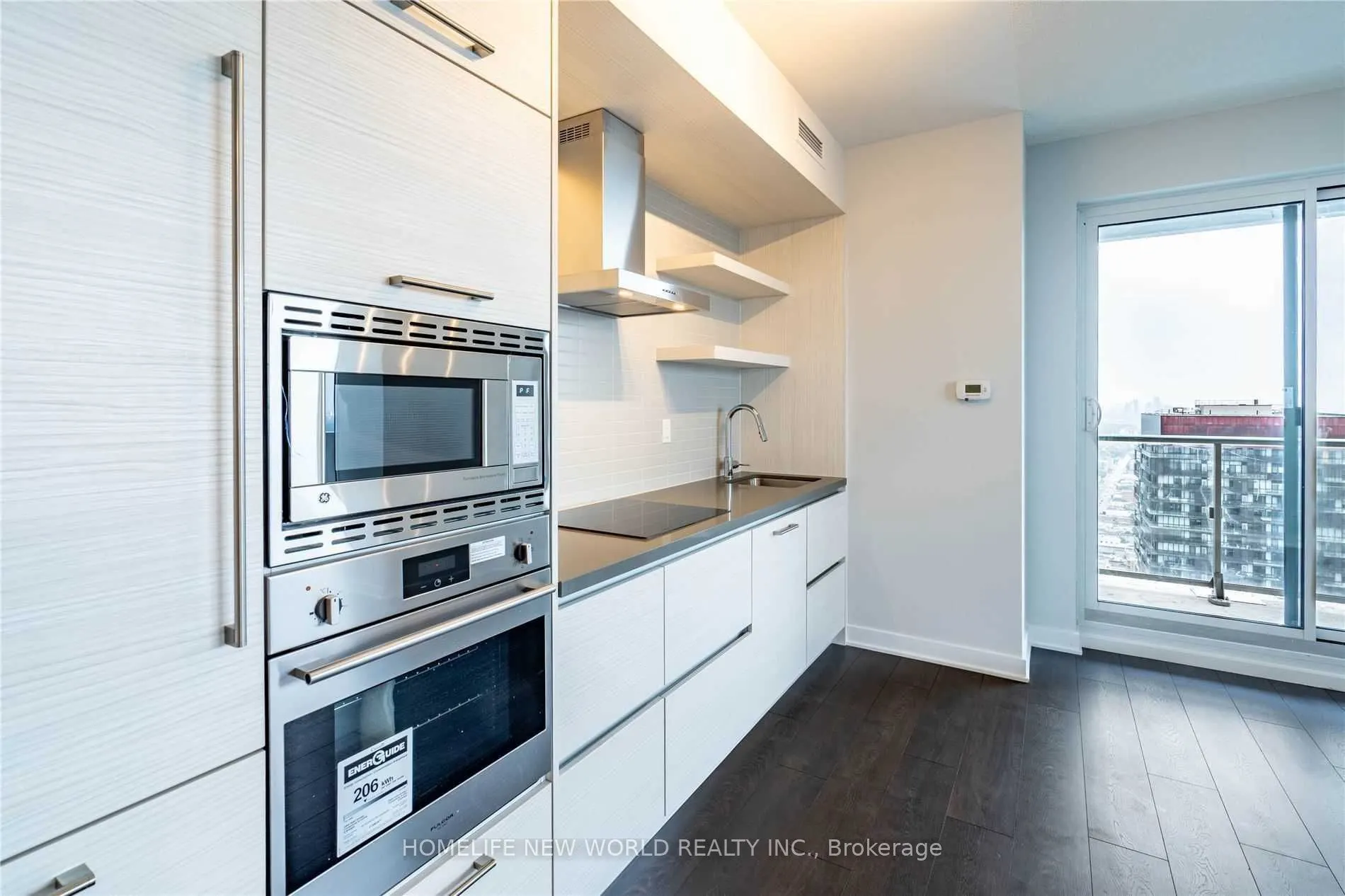 2221 Yonge Street, #3802