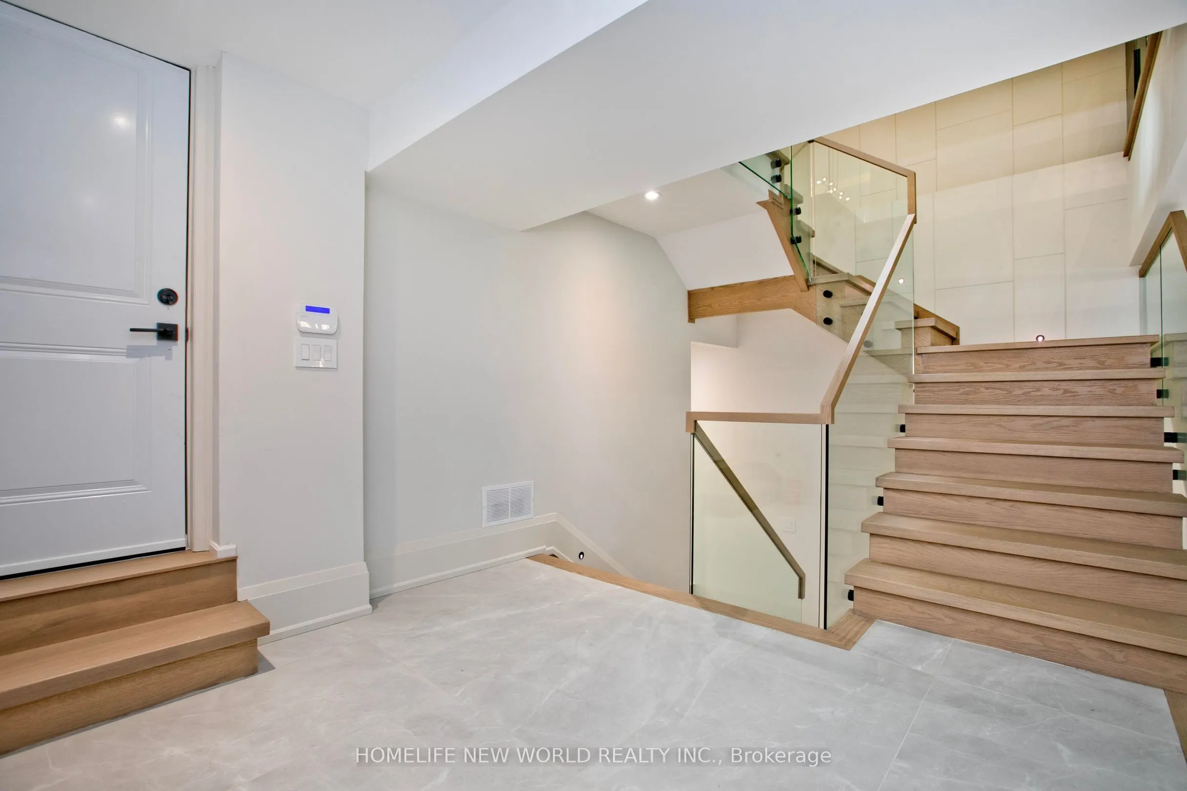 70 Abitibi Avenue