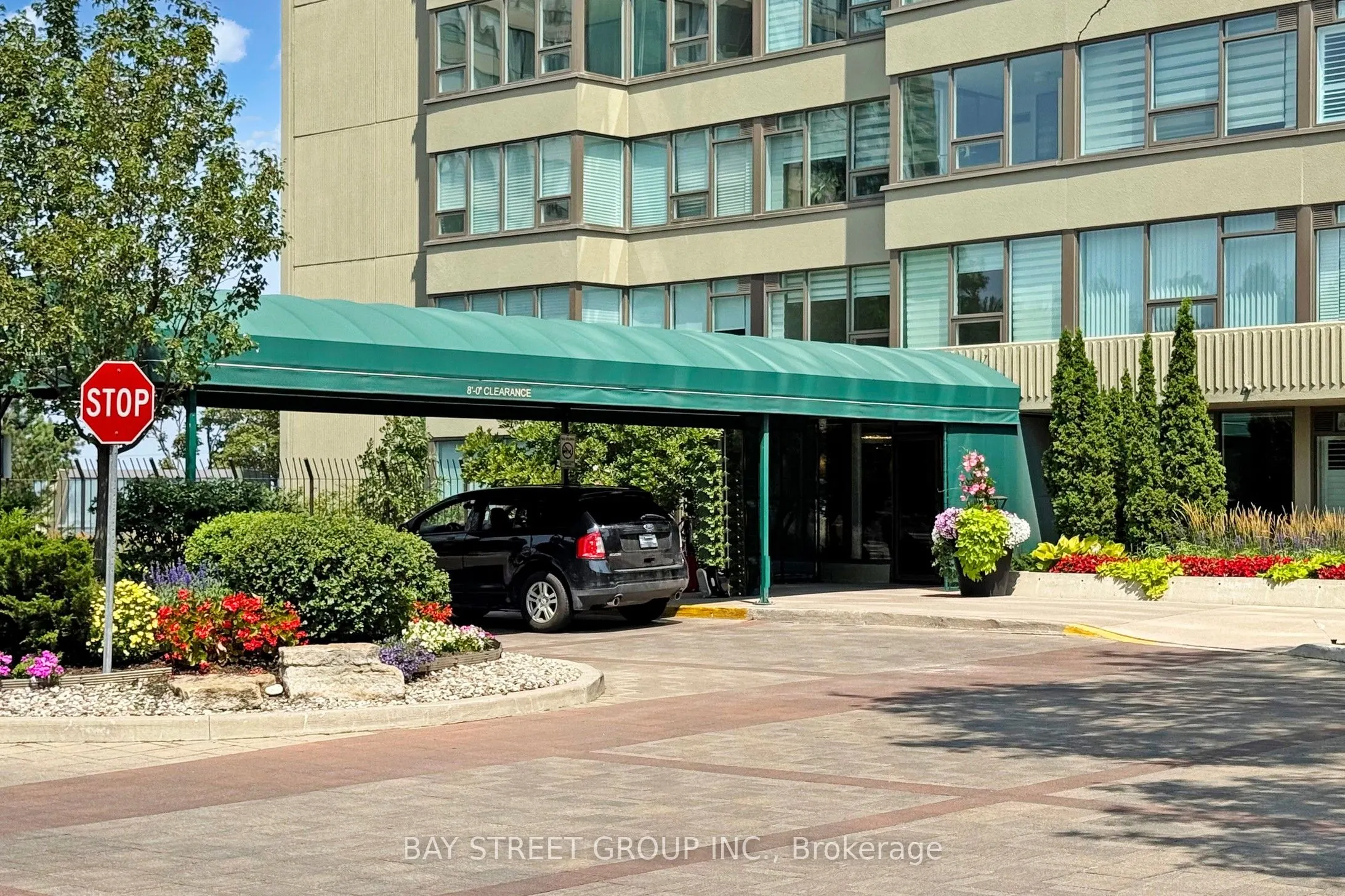 55 Skymark Drive, #605