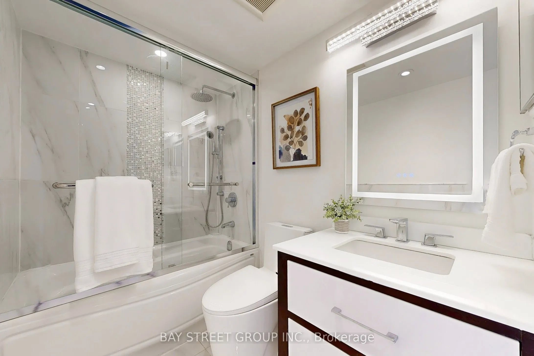 55 Skymark Drive, #605