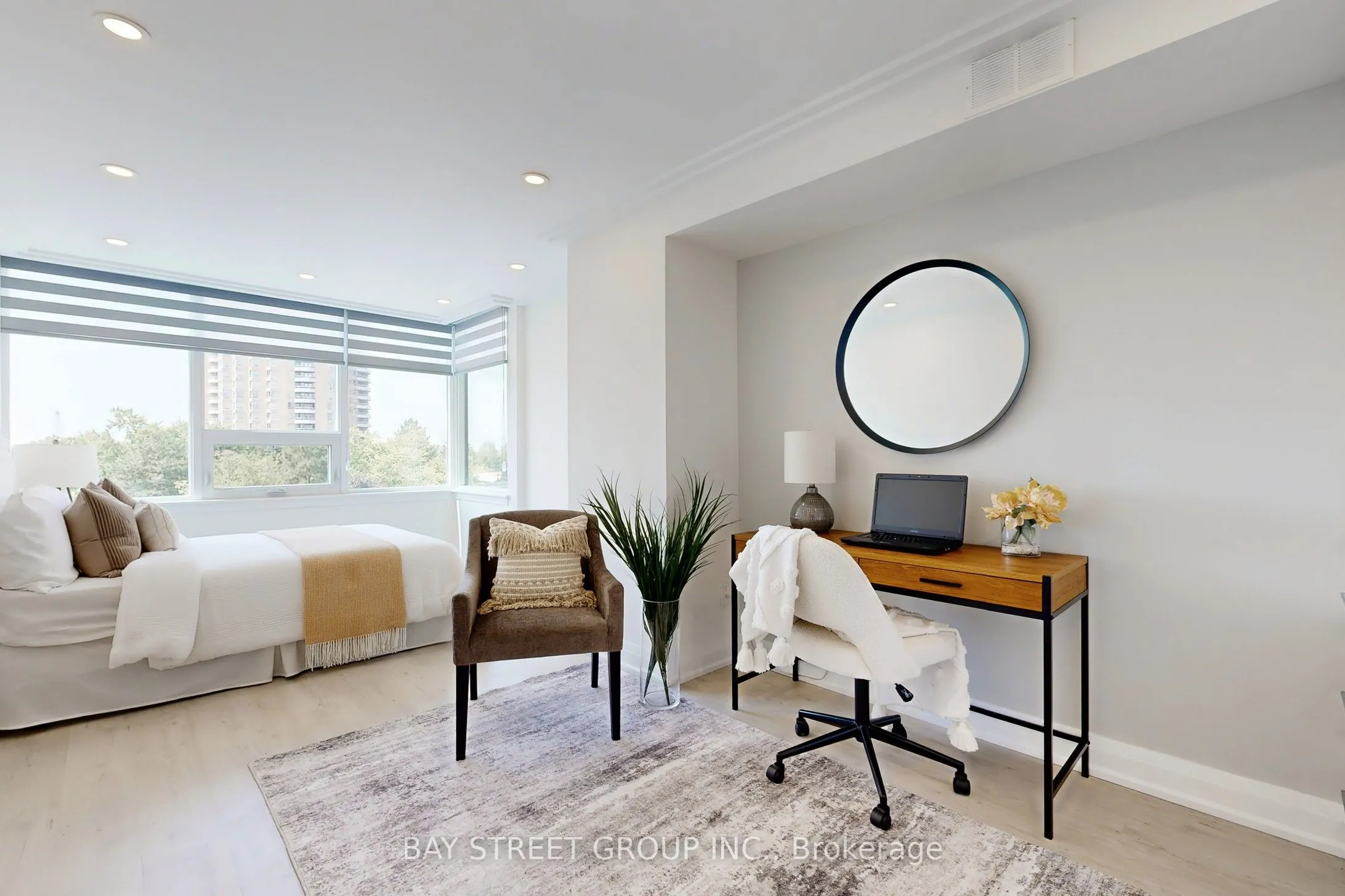 55 Skymark Drive, #605