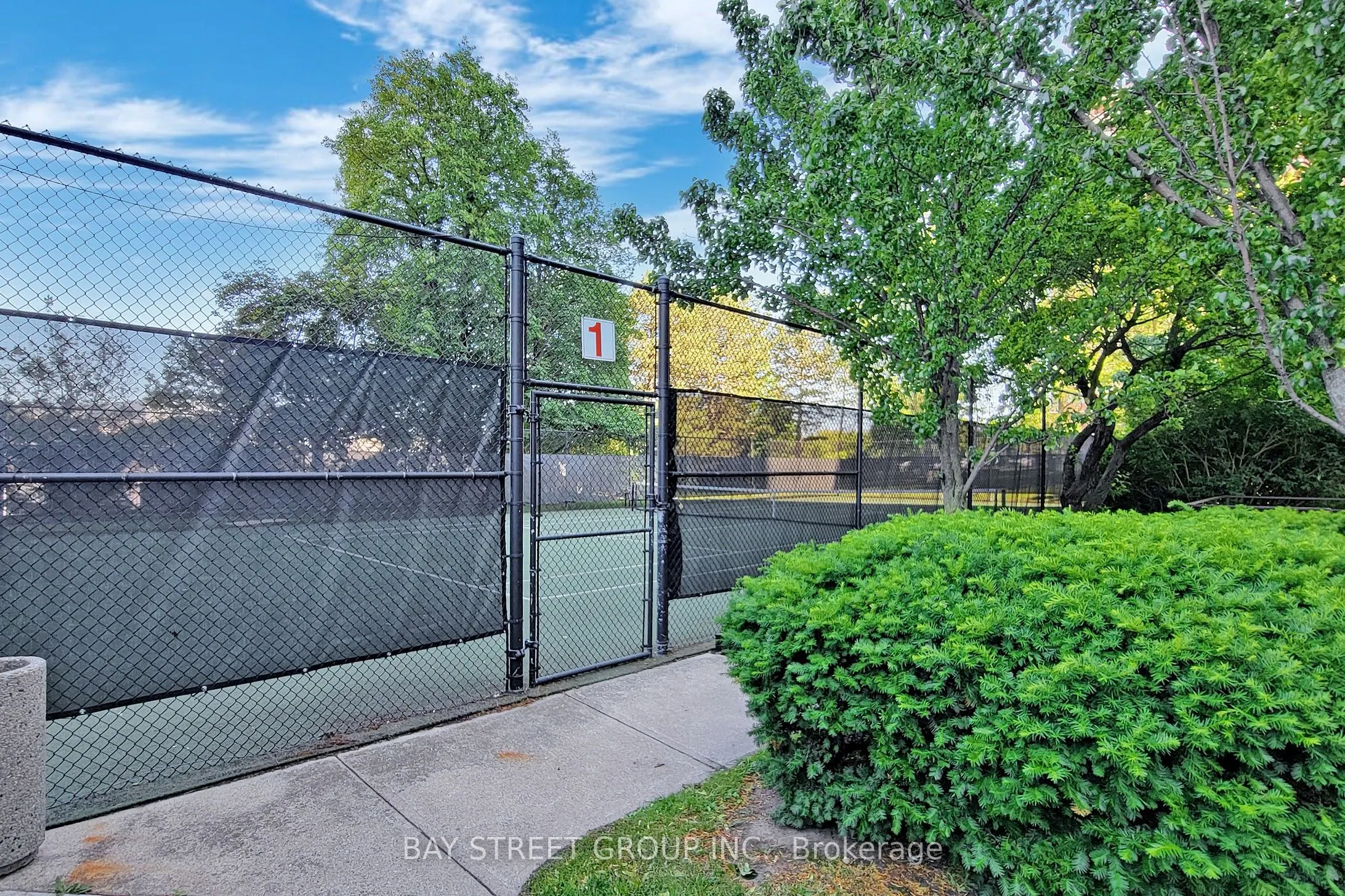 55 Skymark Drive, #605